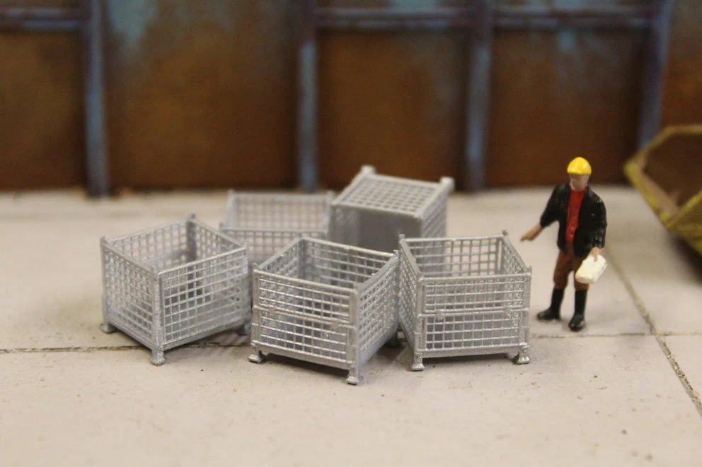BSSMSC5 5 x Silver Mesh Stillage Containers