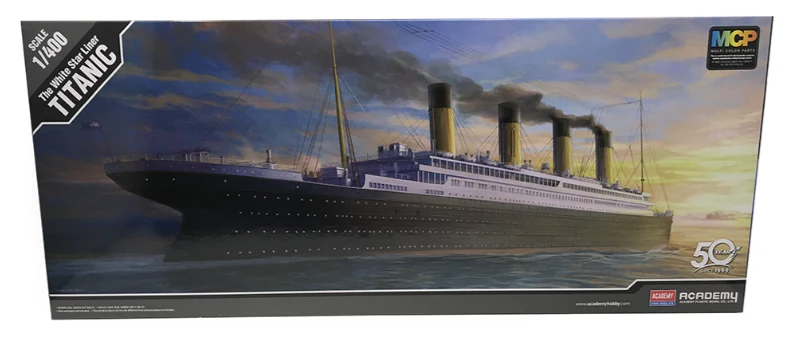 PKAY14215 The White Star Liner Titanic Model Kit - Image 2