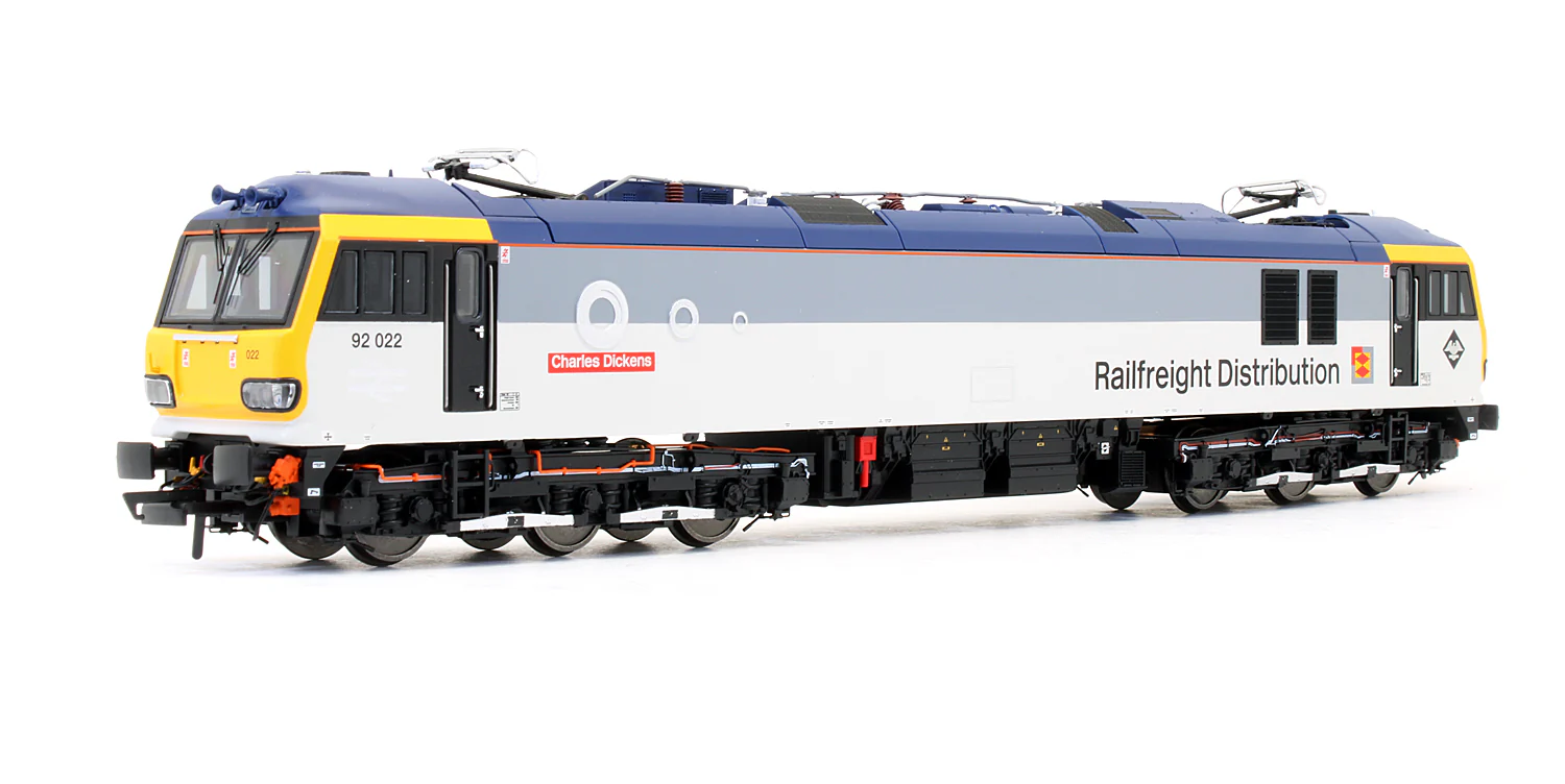 Pre-Owned ACC2197 Class 92022 'Charles Dickens' Railfreight Distribution Electric Locomotive - Limited Edition - DCC Fitted - Image 2