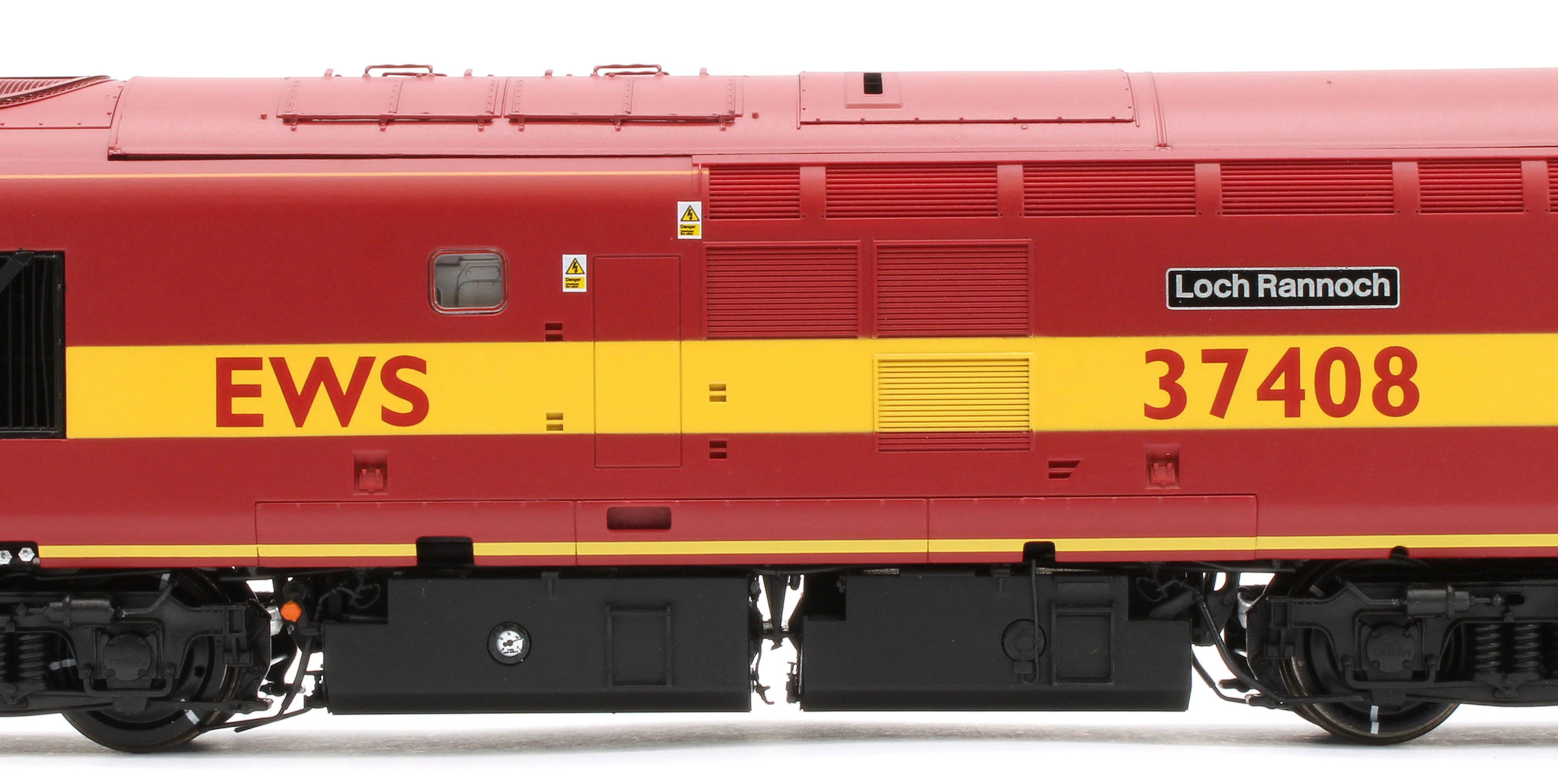 ACC3151 Class 37 Loch Rannoch EWS Maroon & Gold 37408 Diesel Locomotive - Image 10