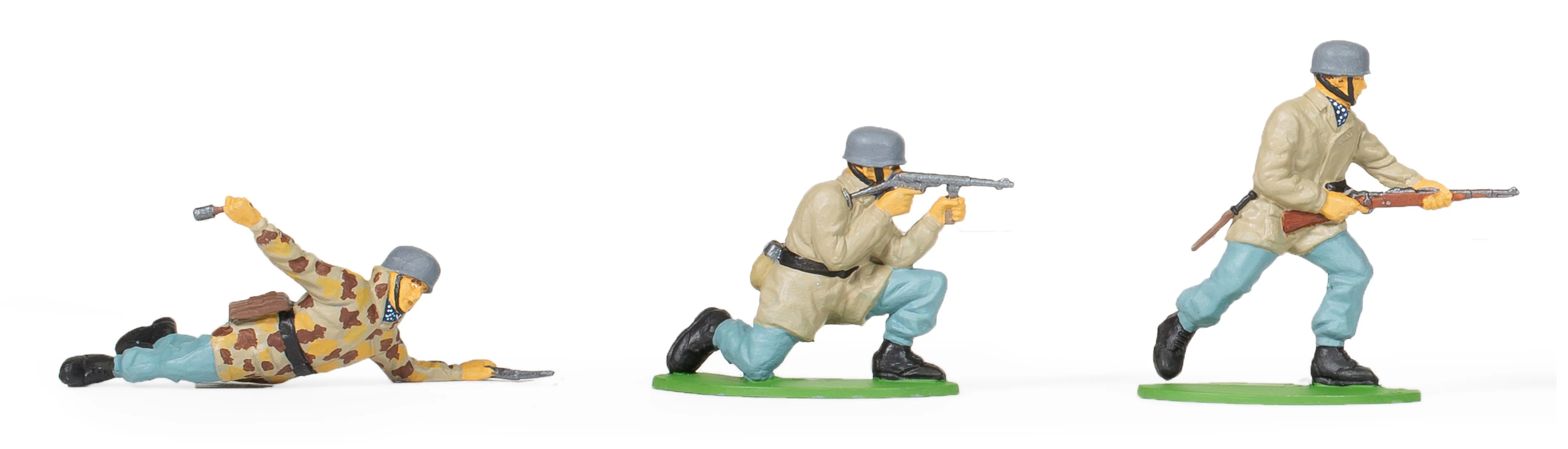 A02712V WWII German Paratroops Model Kit - Image 6