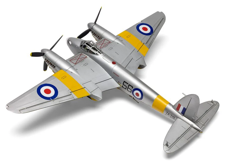 A04070 de Havilland Mosquito B.XVI/B.35/TT.35 Model Kit - Image 3