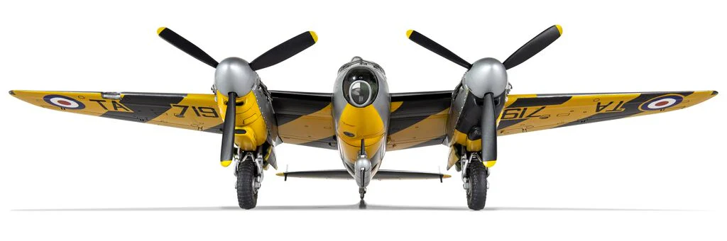 A04070 de Havilland Mosquito B.XVI/B.35/TT.35 Model Kit - Image 4