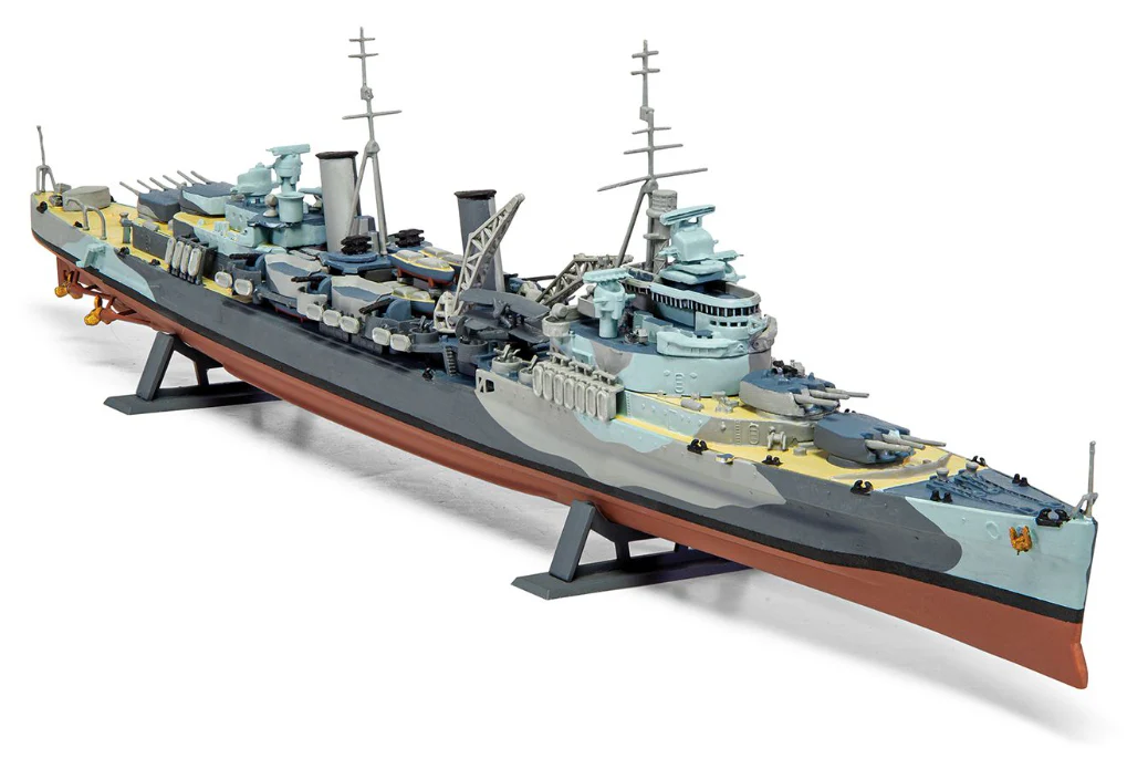 A04212V HMS Belfast Model Kit - Image 2