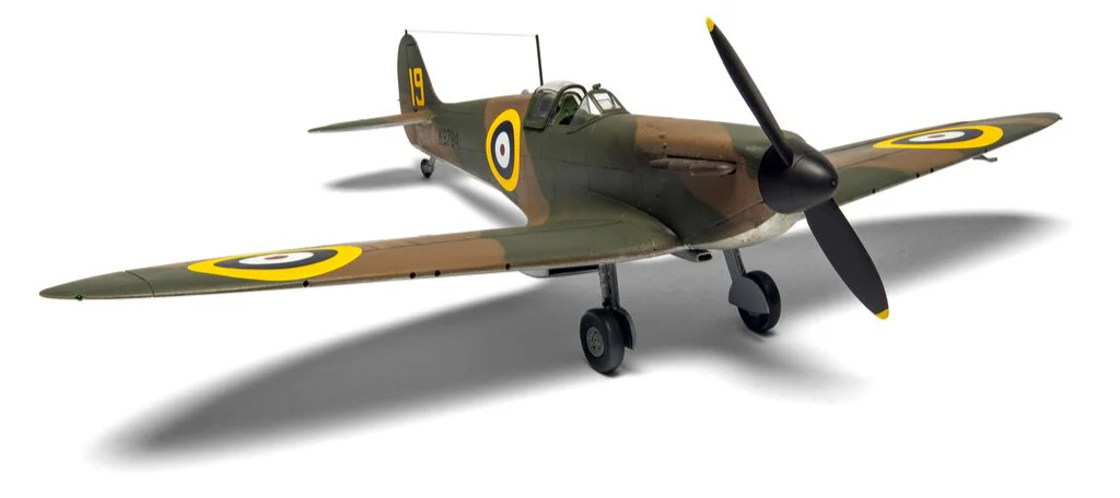 A05126B Supermarine Spitfire Mk.I Model Kit - Image 2