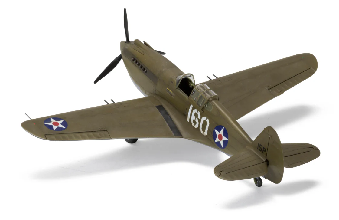 A05130A Curtiss P-40B Warhawk Model Kit - Image 4
