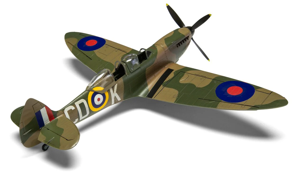 A05143 Supermarine Spitfire Tr.9 Model Kit - Image 7