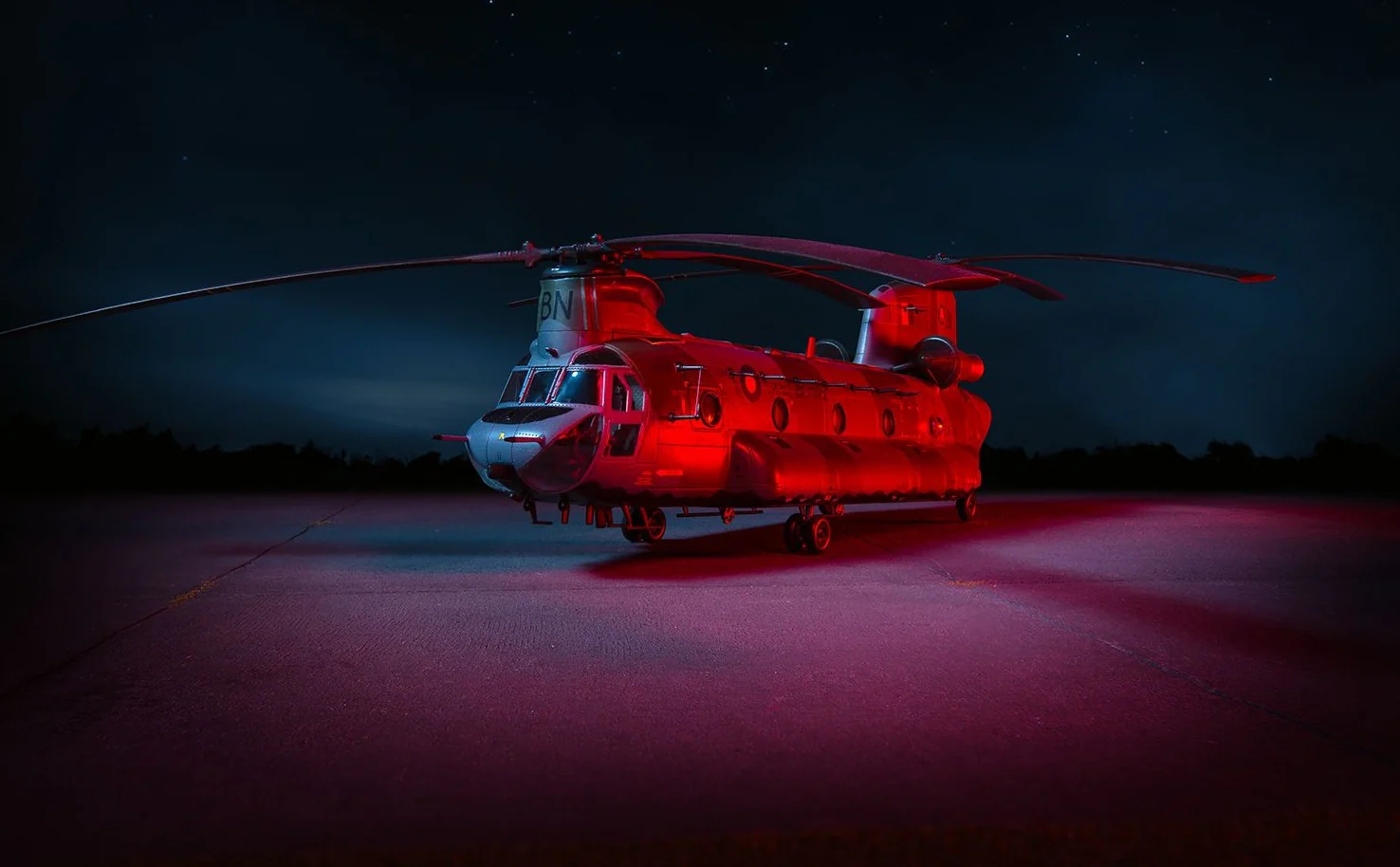 A06023 Boeing Chinook HC.1 Model Kit - Image 9