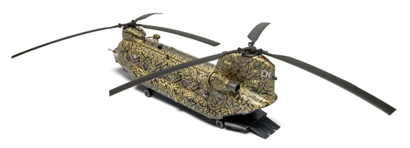 A06024 Boeing Chinook HC.1 (Late) Model Kit - Image 6