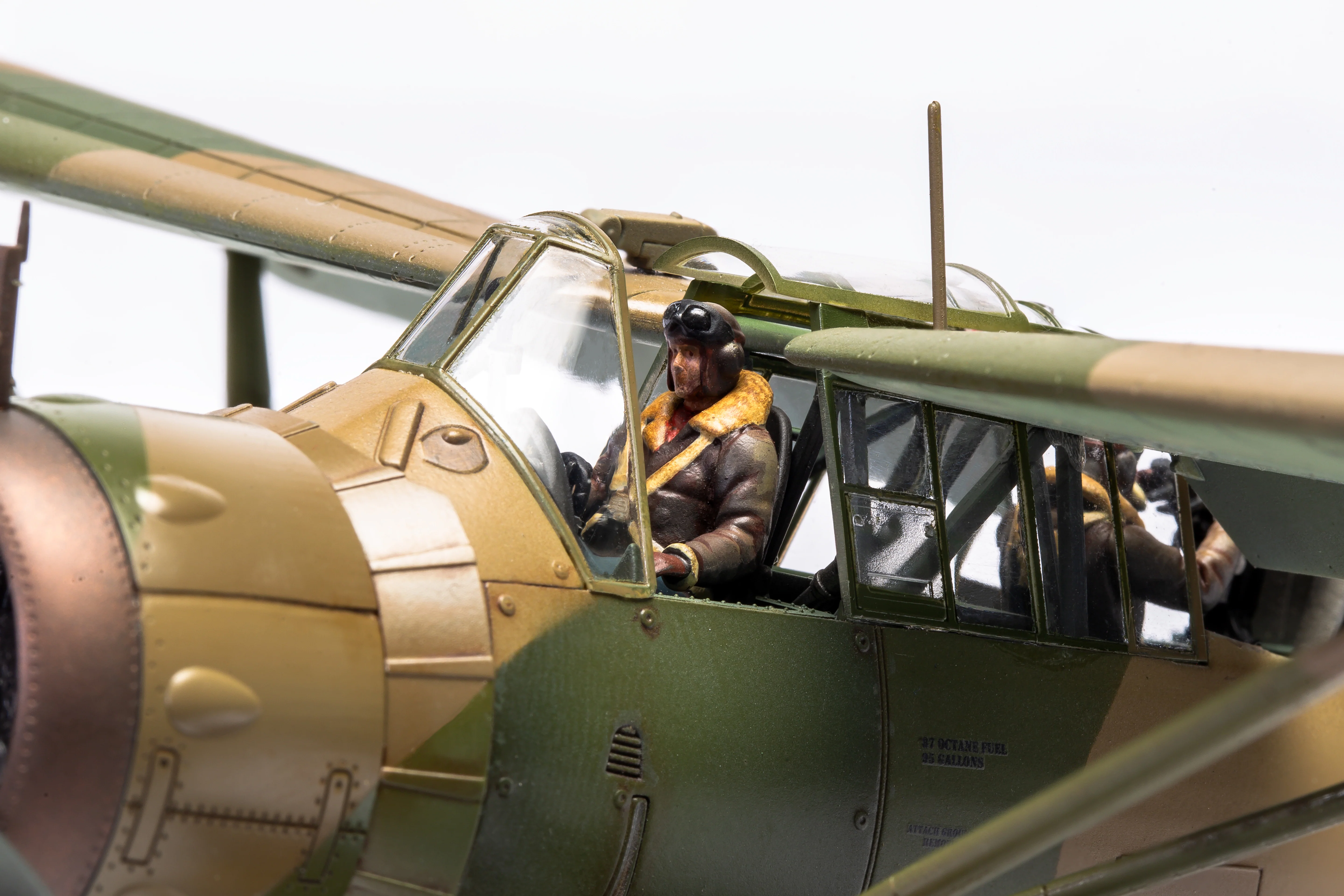 A07116 Westland Lysander Mk.I/Mk.III Model Kit - Image 12
