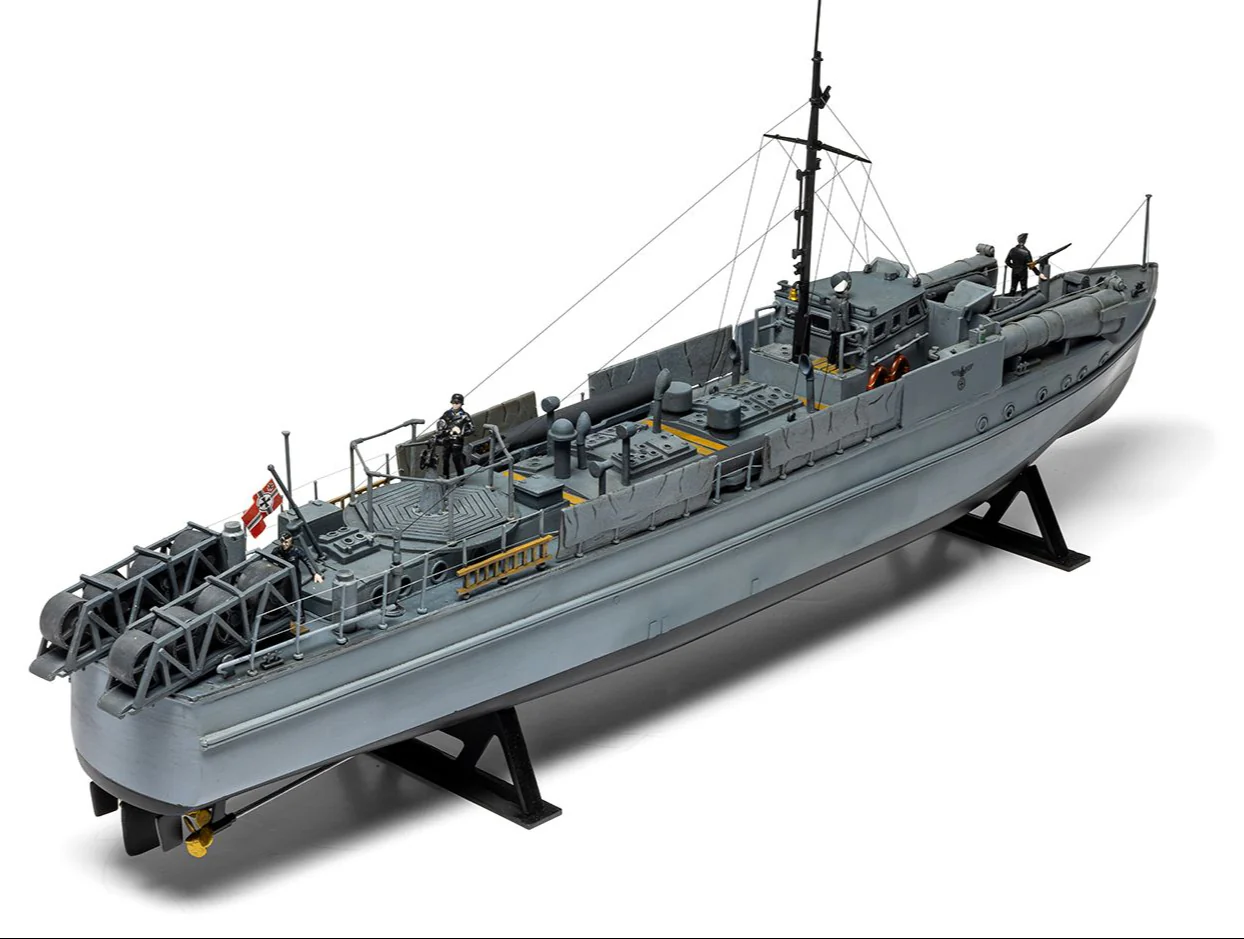 A10280V German E-Boat Model Kit - Image 2
