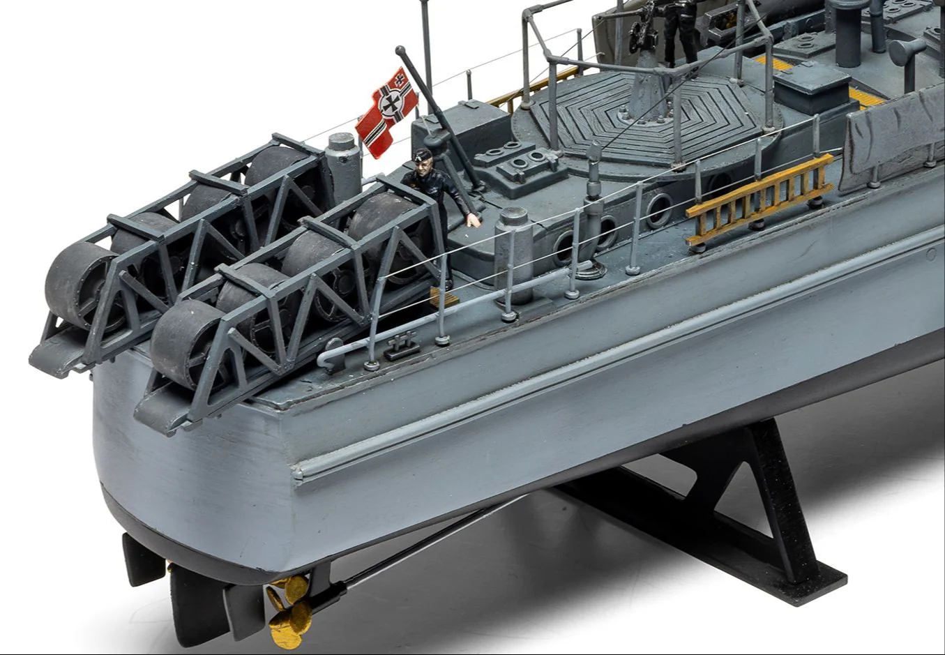 A10280V German E-Boat Model Kit - Image 4