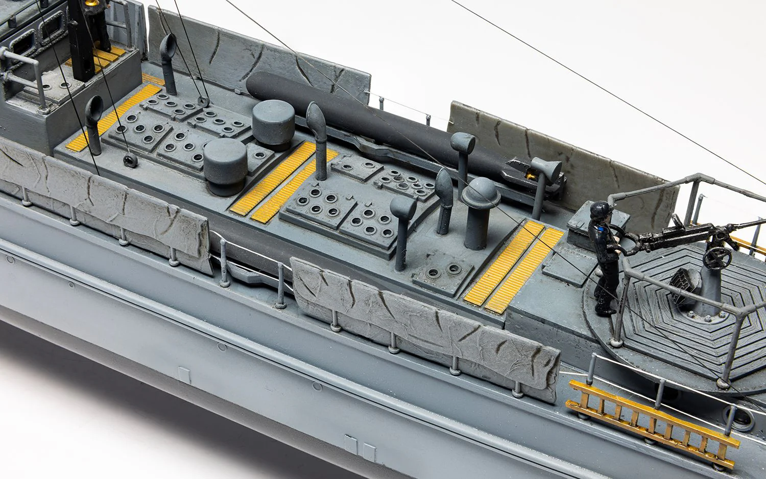 A10280V German E-Boat Model Kit - Image 5