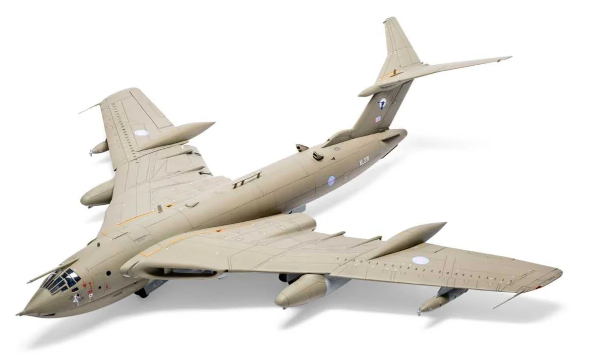 A12009 Handley Page Victor K.2/SR.2 Model Kit - Image 2