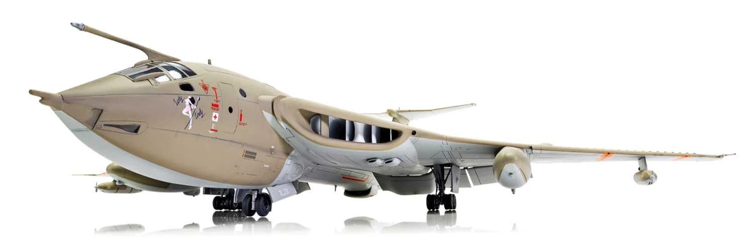 A12009 Handley Page Victor K.2/SR.2 Model Kit - Image 5