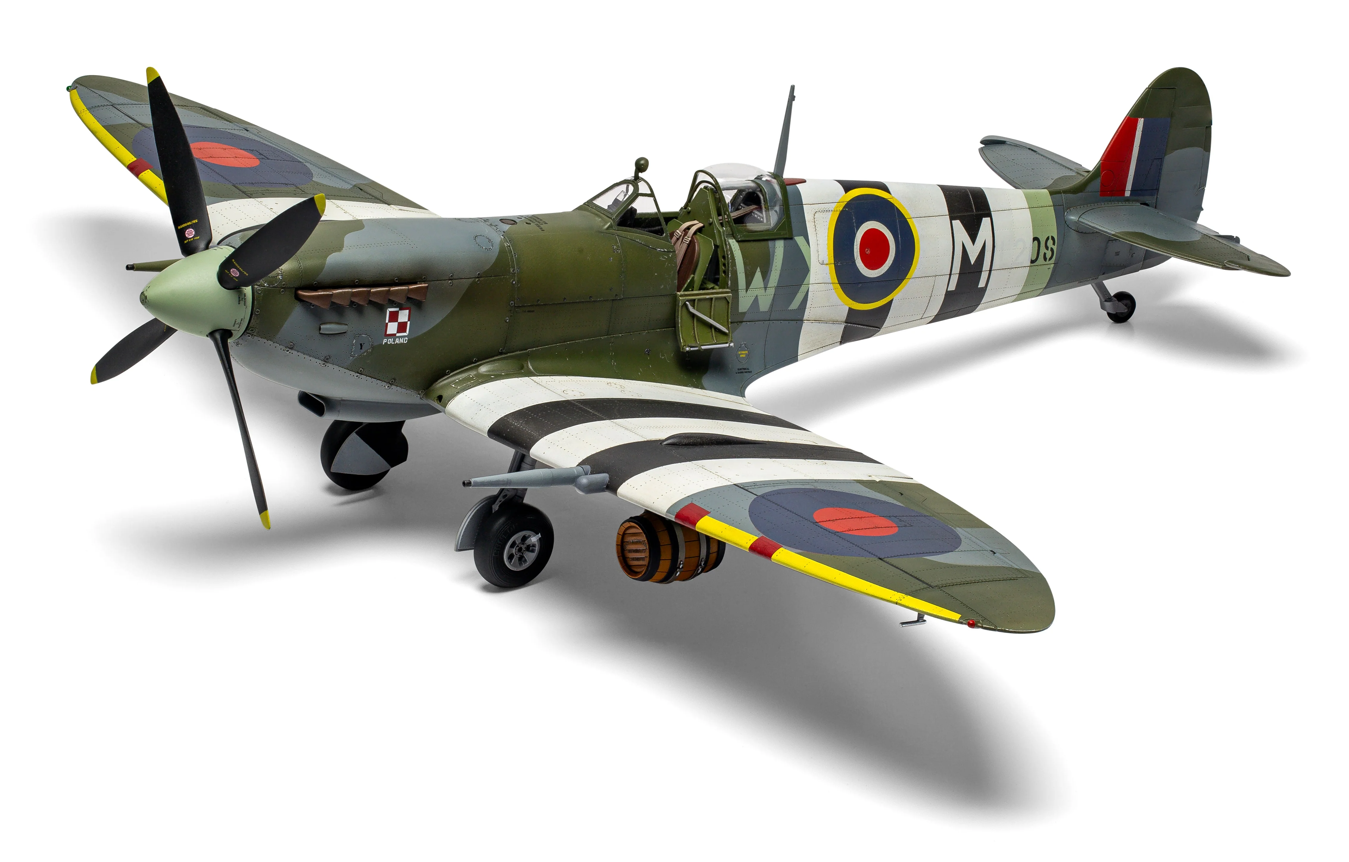 A17001A Supermarine Spitfire Mk.IXc Flying Dray Model Kit - Image 6