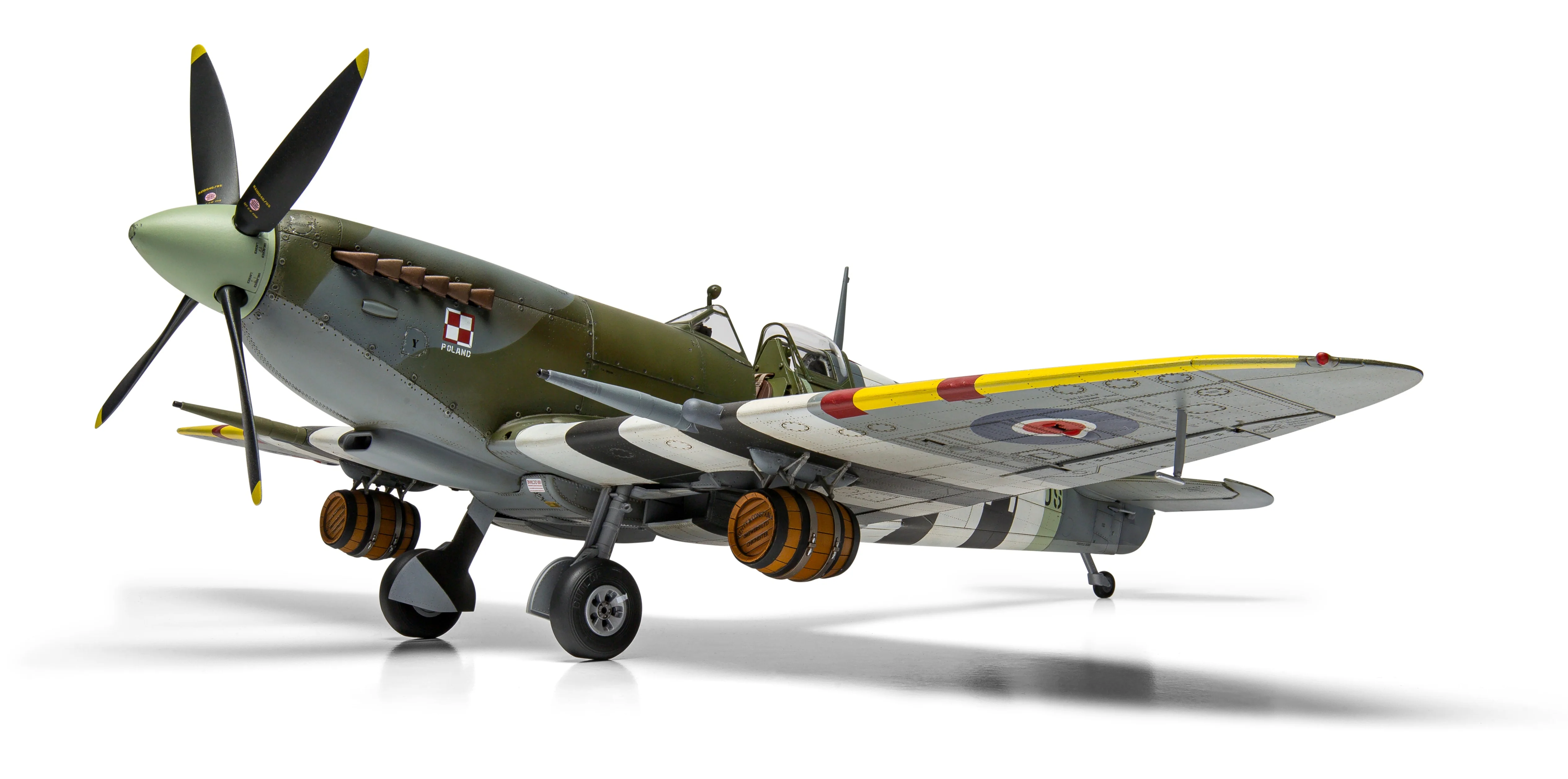 A17001A Supermarine Spitfire Mk.IXc Flying Dray Model Kit - Image 7