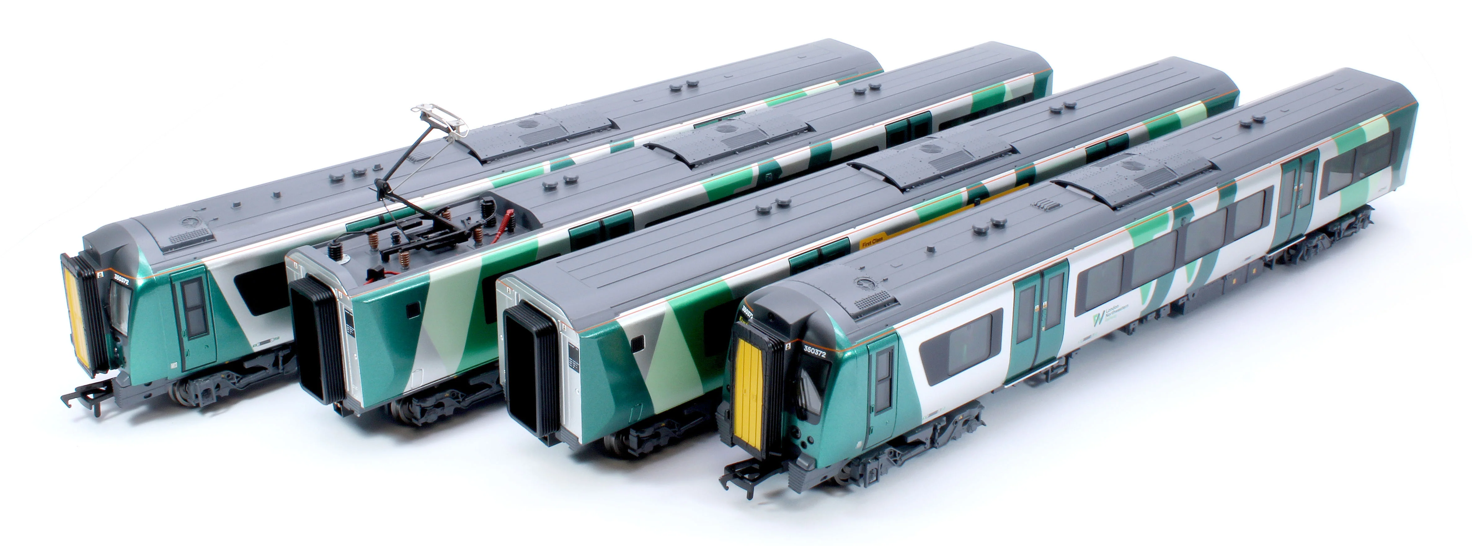 31-034 Class 350/3 4-Car EMU 350372 London Northwestern Railway