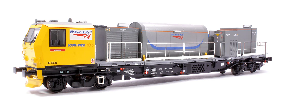 31-578SF Windhoff MPV 2-Car Set Network Rail Yellow Nos. DR98923 and DR989 - DCC Sound - Image 8
