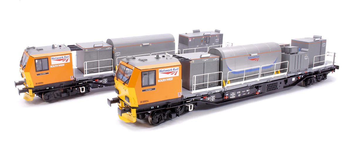 31-579 Windhoff MPV 2-Car Set Network Rail Orange Nos. DR98914 and DR98964
