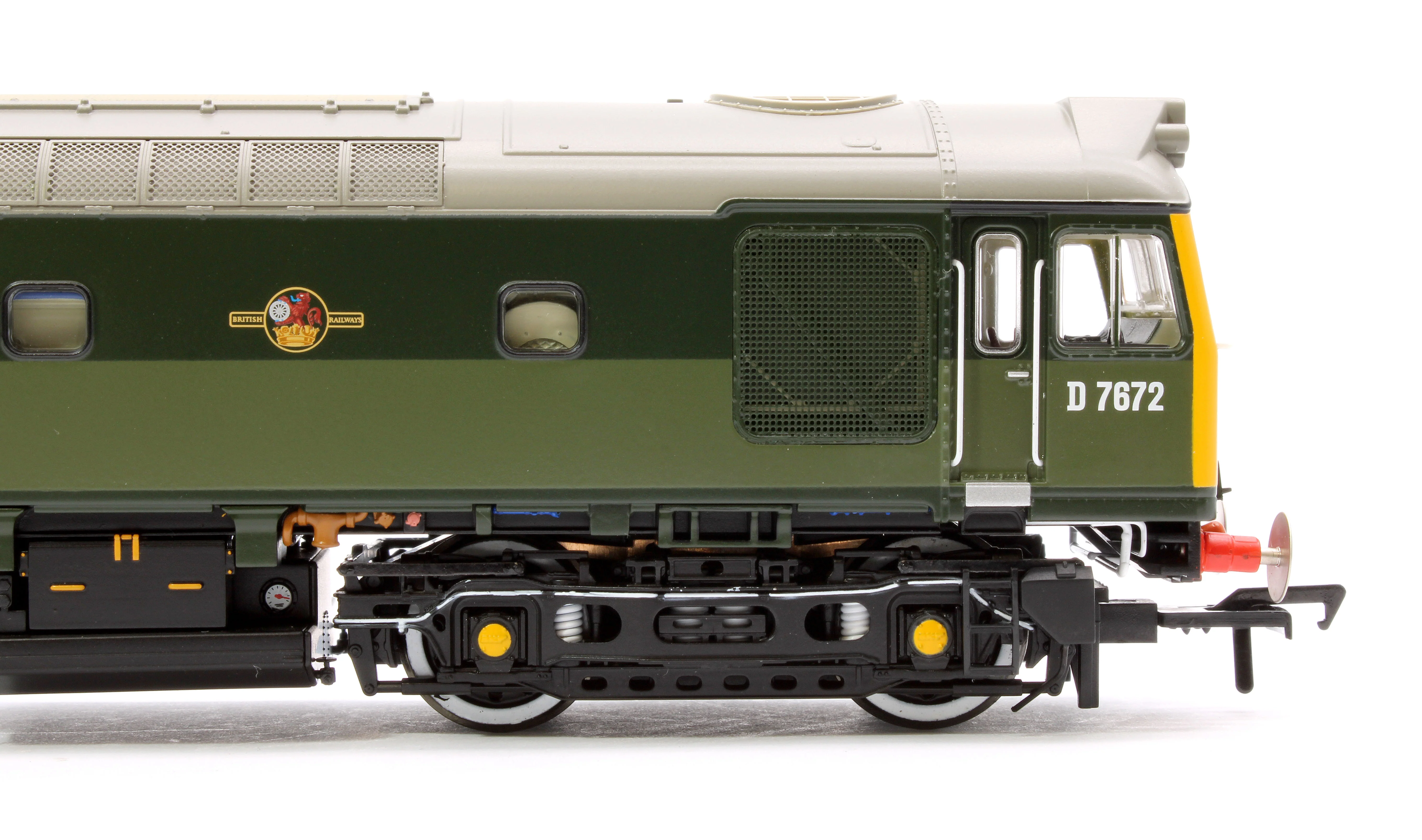 32-334 Class 25/3 D7672 'Tamworth Castle' BR Two-Tone Green (Full Yellow Ends) Diesel Locomotive - Image 8