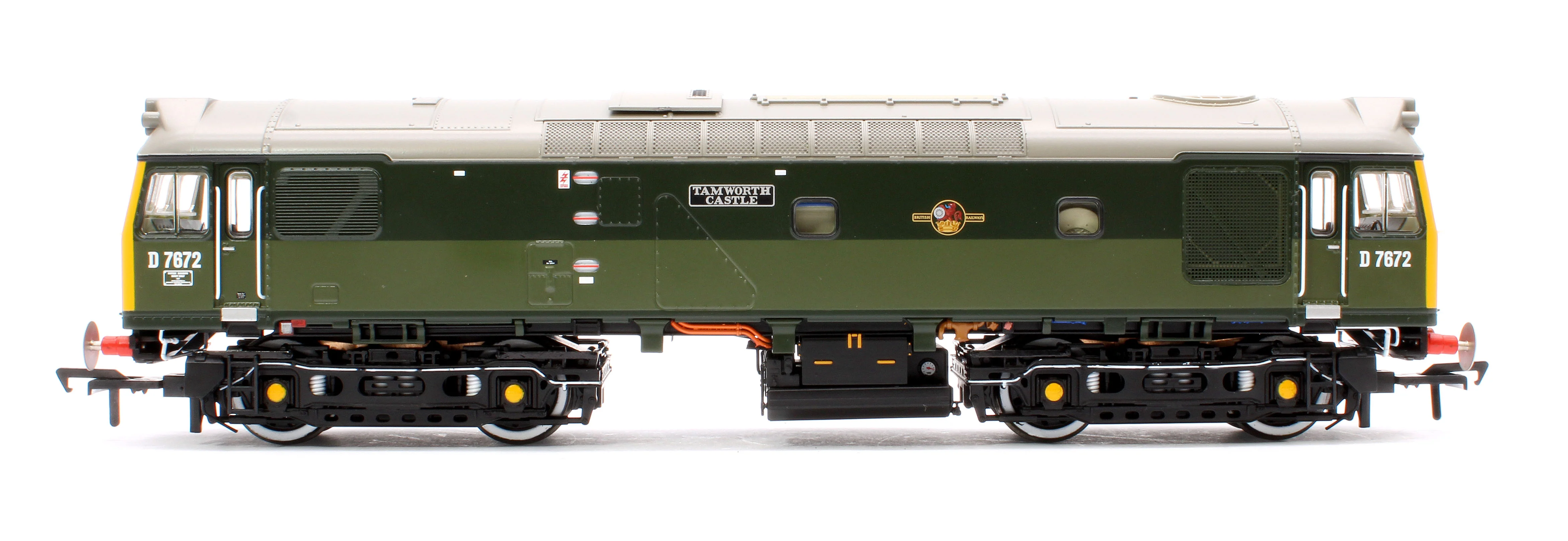 32-334SF Class 25/3 D7672 'Tamworth Castle' BR Two-Tone Green (Full Yellow Ends) - DCC Sound - Image 6