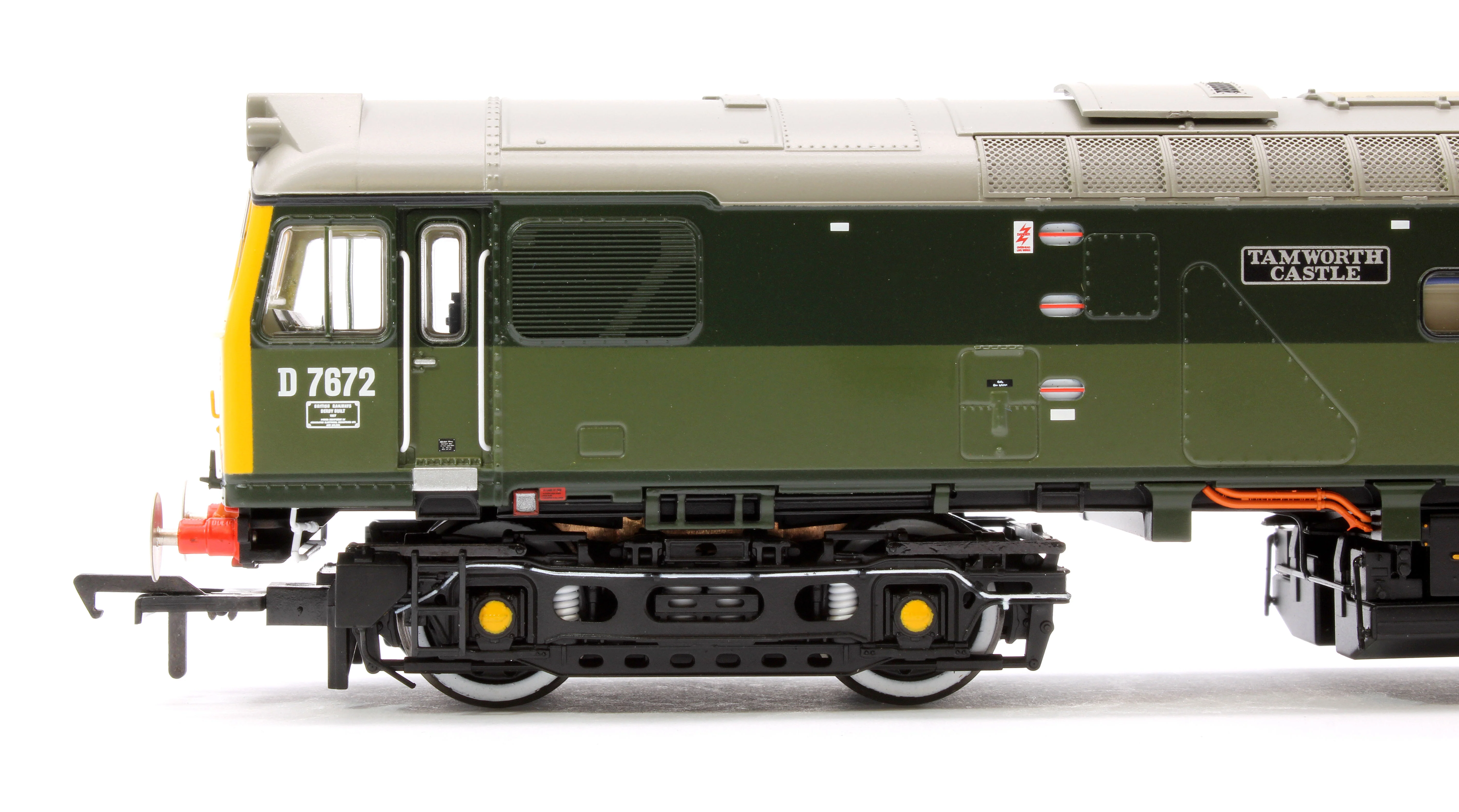 32-334SF Class 25/3 D7672 'Tamworth Castle' BR Two-Tone Green (Full Yellow Ends) - DCC Sound - Image 7