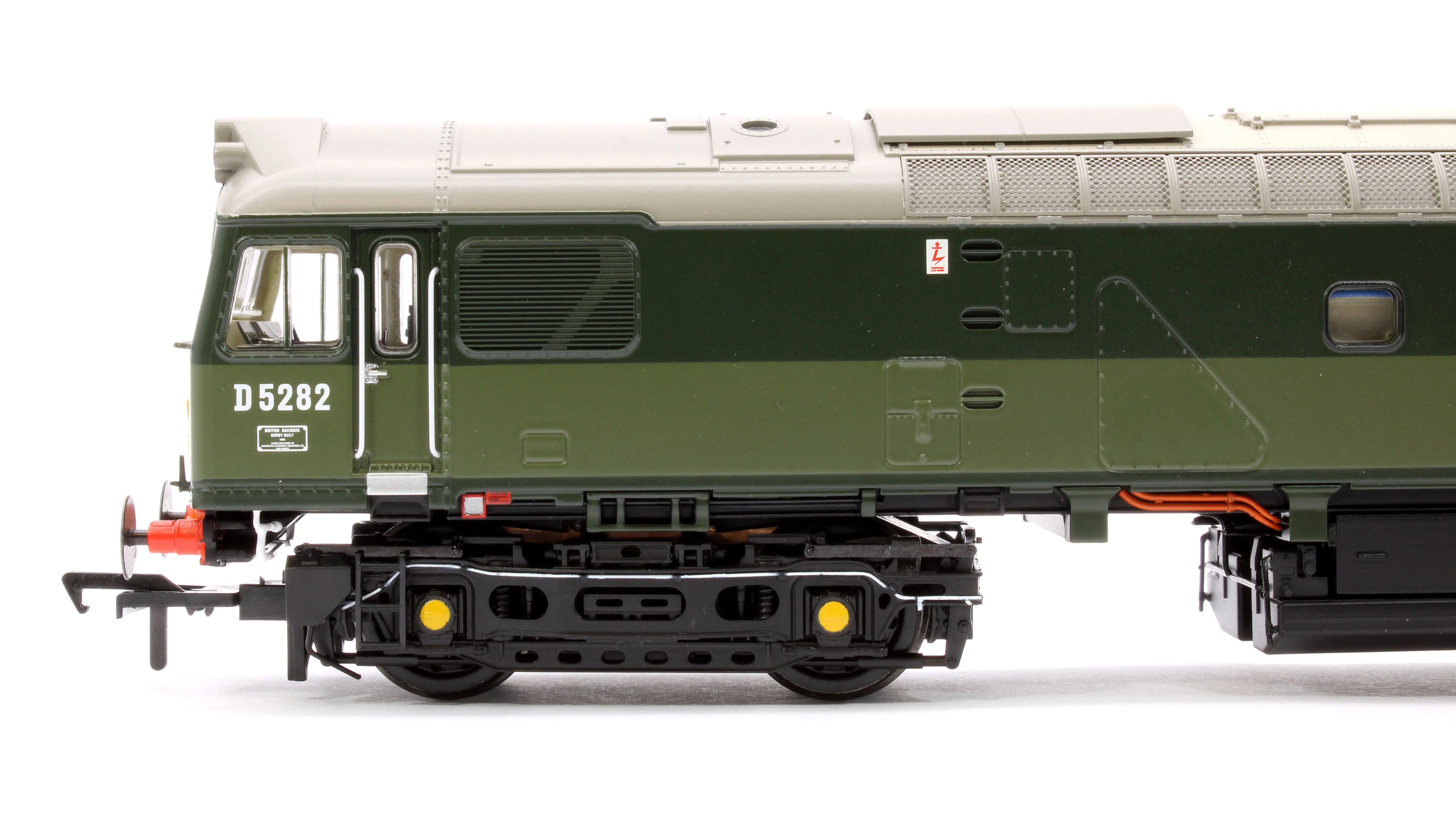 32-341SFX Class 25/2 D5282 in BR Two Tone Green livery with Small Yellow Panel Diesel Locomotive - DCC Sound Deluxe - Image 6