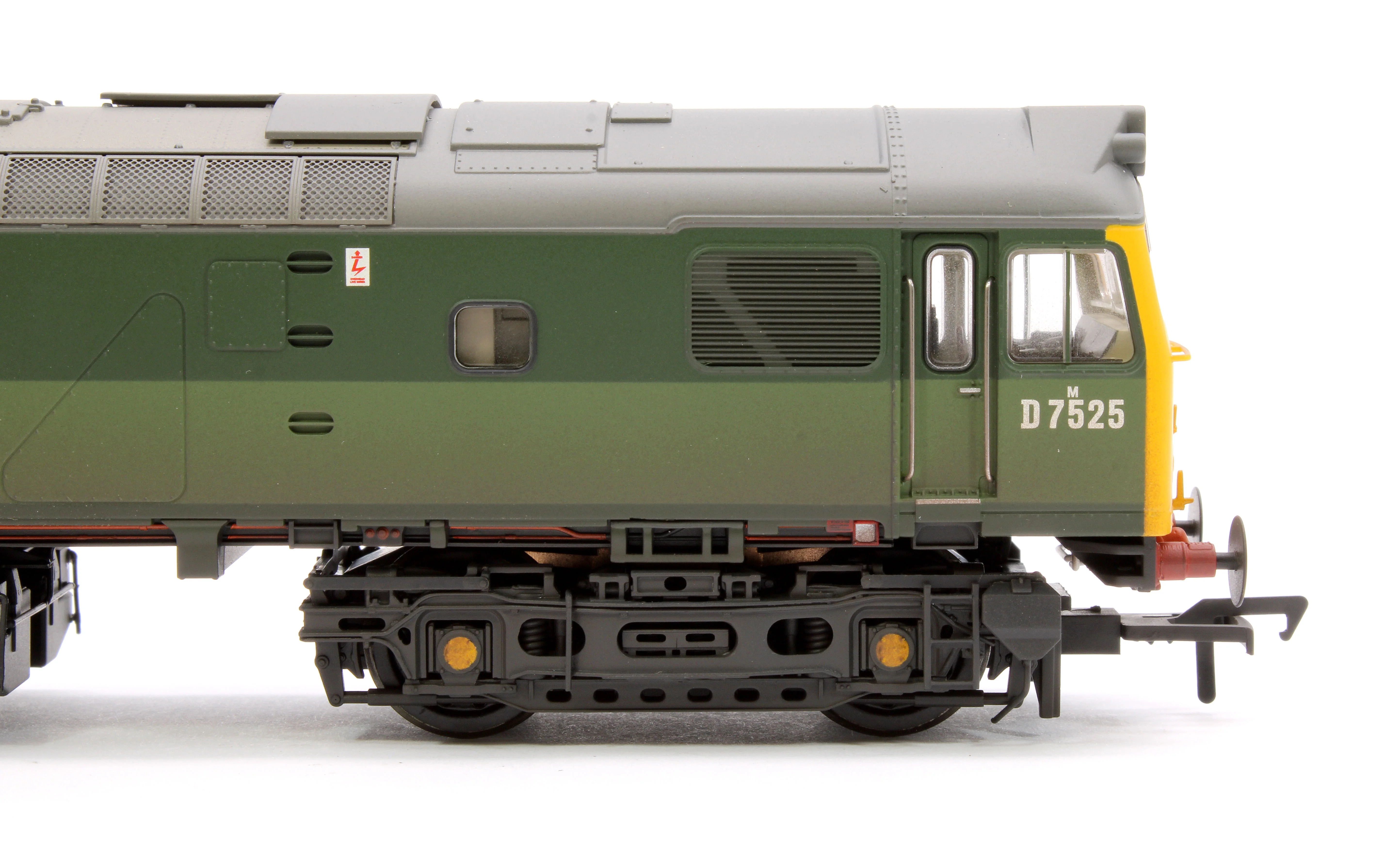 32-342SFX Class 25/2 D7525 BR Two-Tone Green (Full Yellow Ends) Diesel Locomotive - DCC Sound Deluxe & Weathered - Image 8