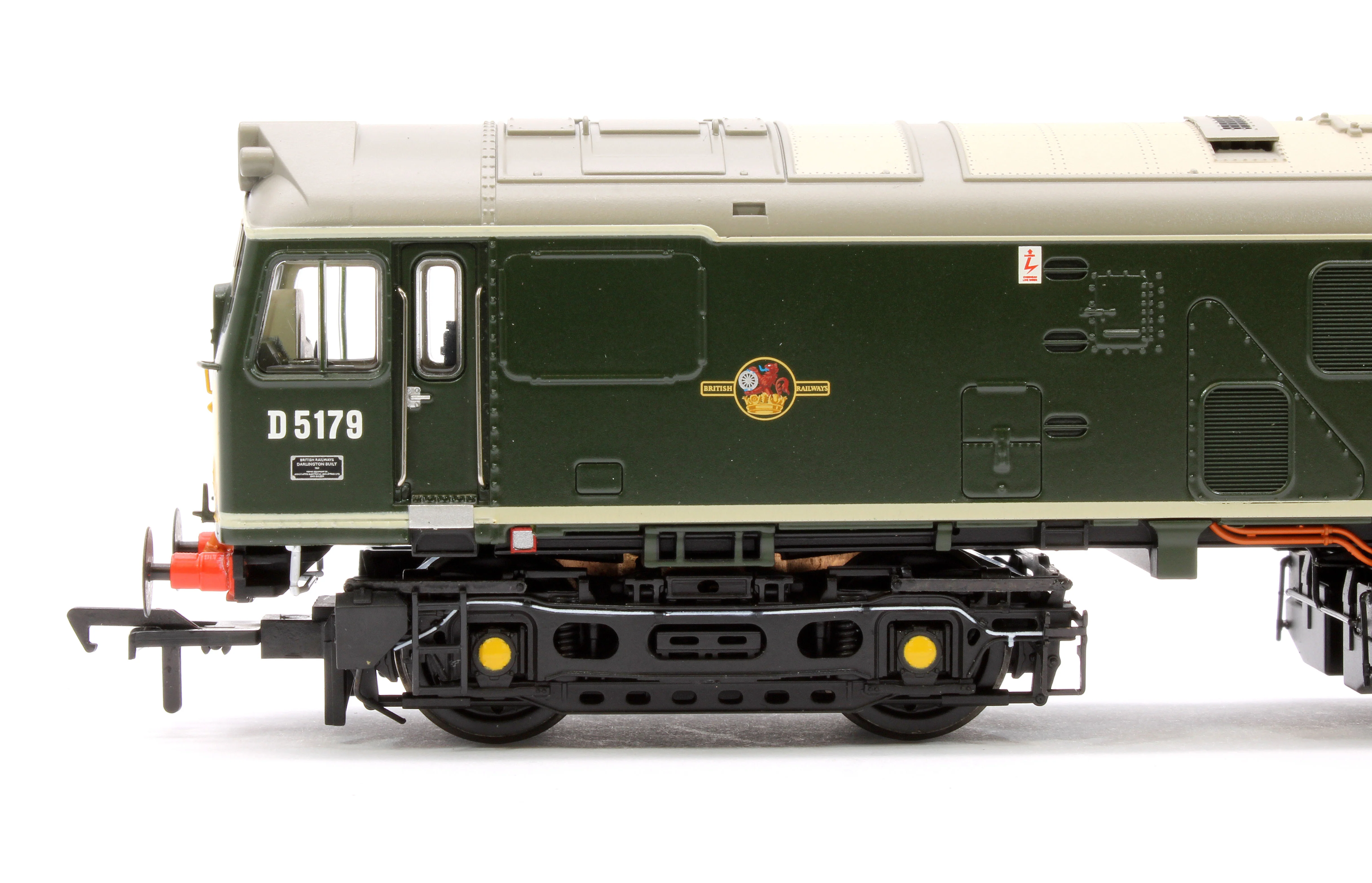 32-343ASF Class 25/1 D5179 BR Green (Small Yellow Panels) Diesel Locomotive - DCC Sound - Image 7