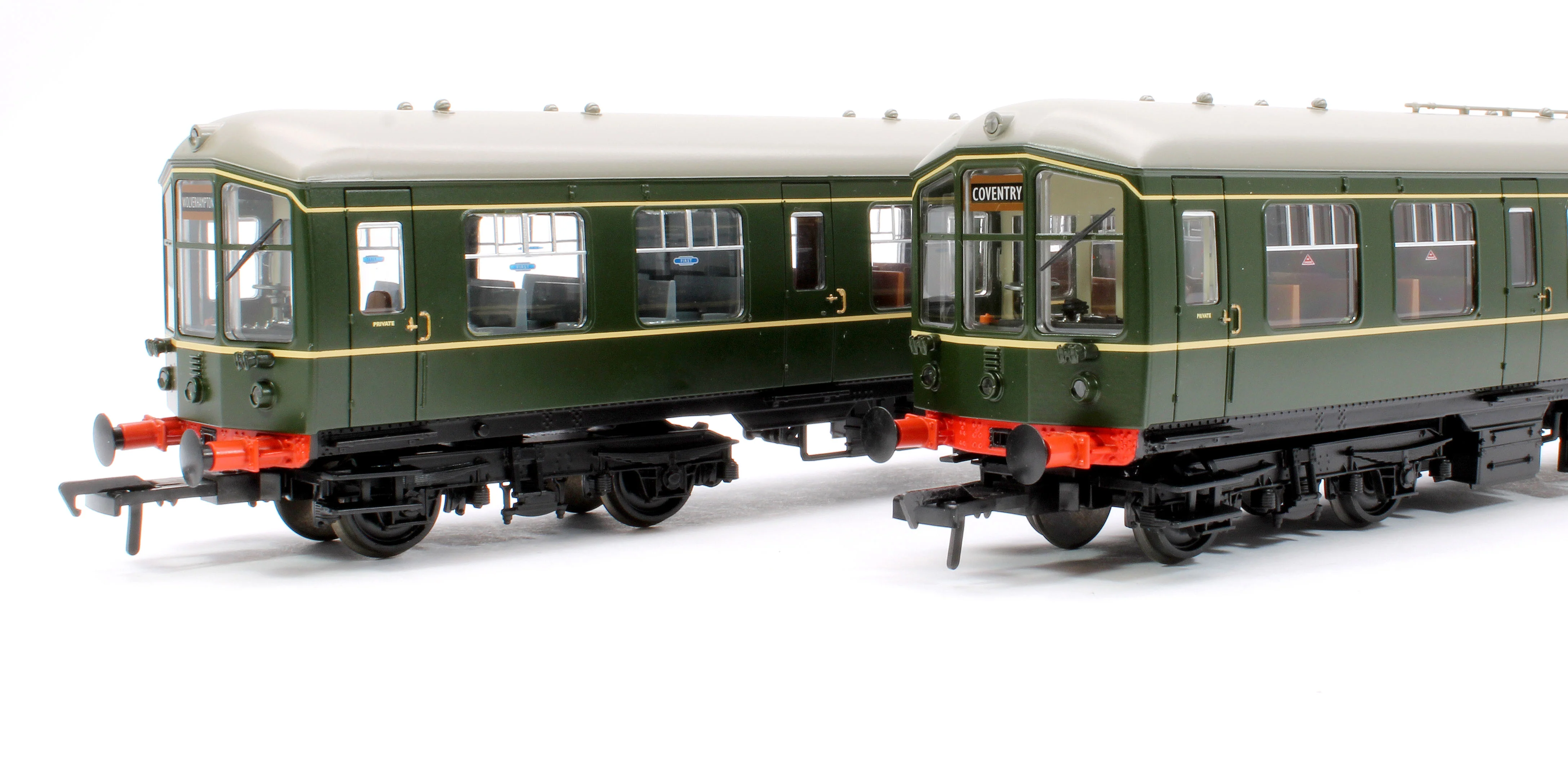 32-518 Derby Lightweight 2-Car DMU BR Green (Early Emblem) Diesel Locomotive - Image 10