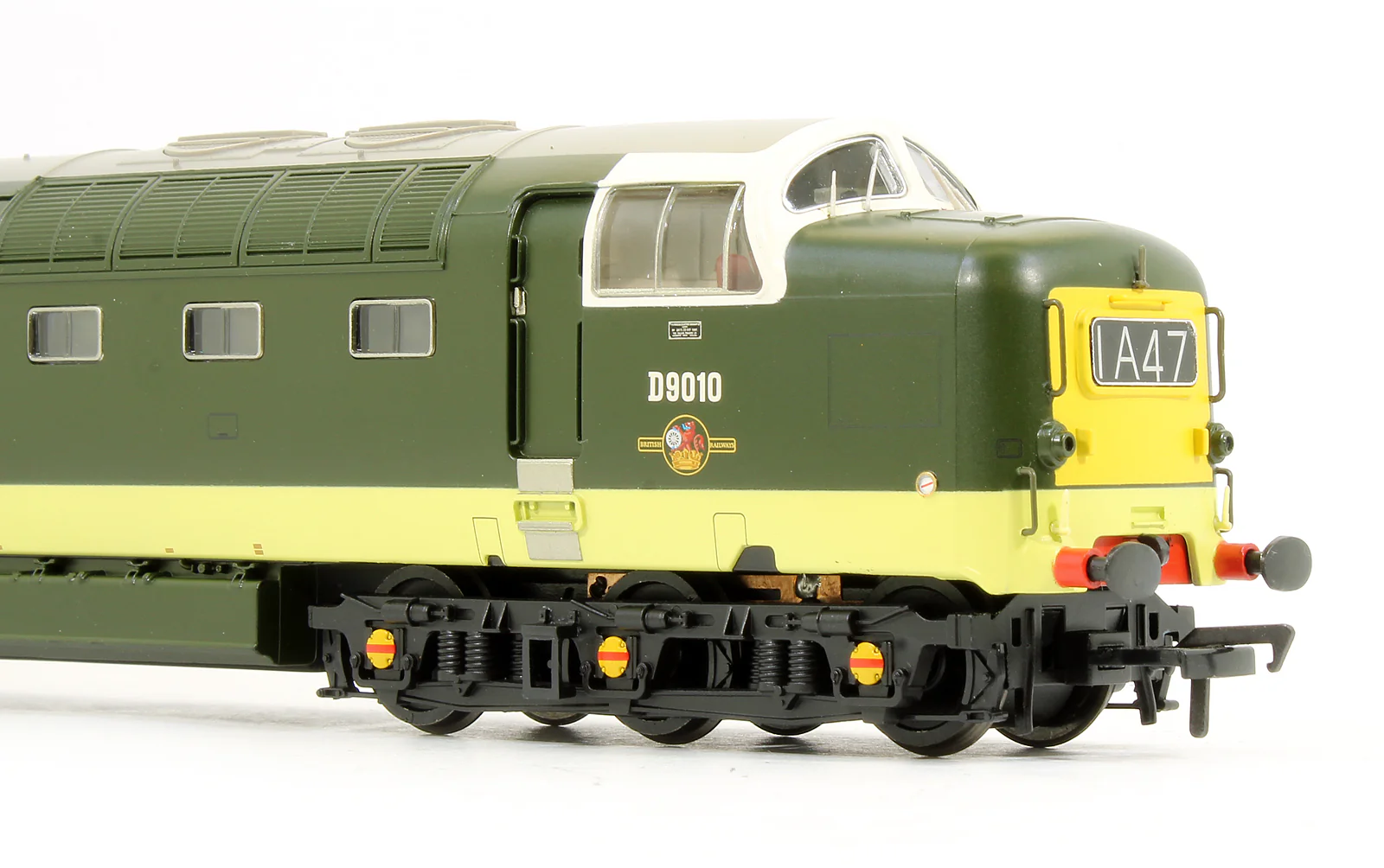 Pre-Owned 32-529C Class 55 D9010 'The King's Own Scottish Borderer' BR Two Tone Green Diesel Locomotive - DCC Fitted - Image 4