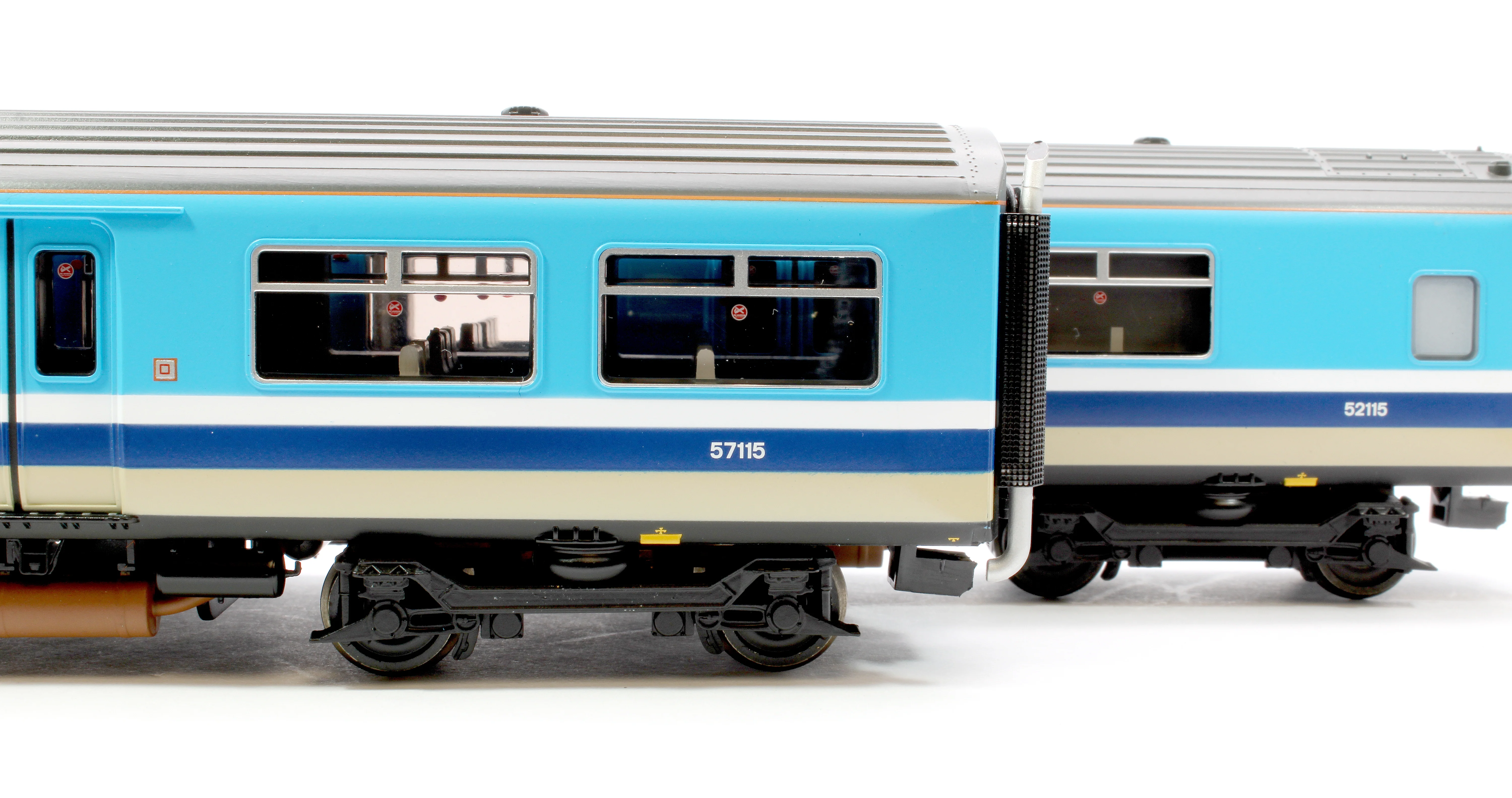 32-929SR Class 150/1 2-Car DMU 150115 BR Provincial (Original) - DCC Ready - Image 10