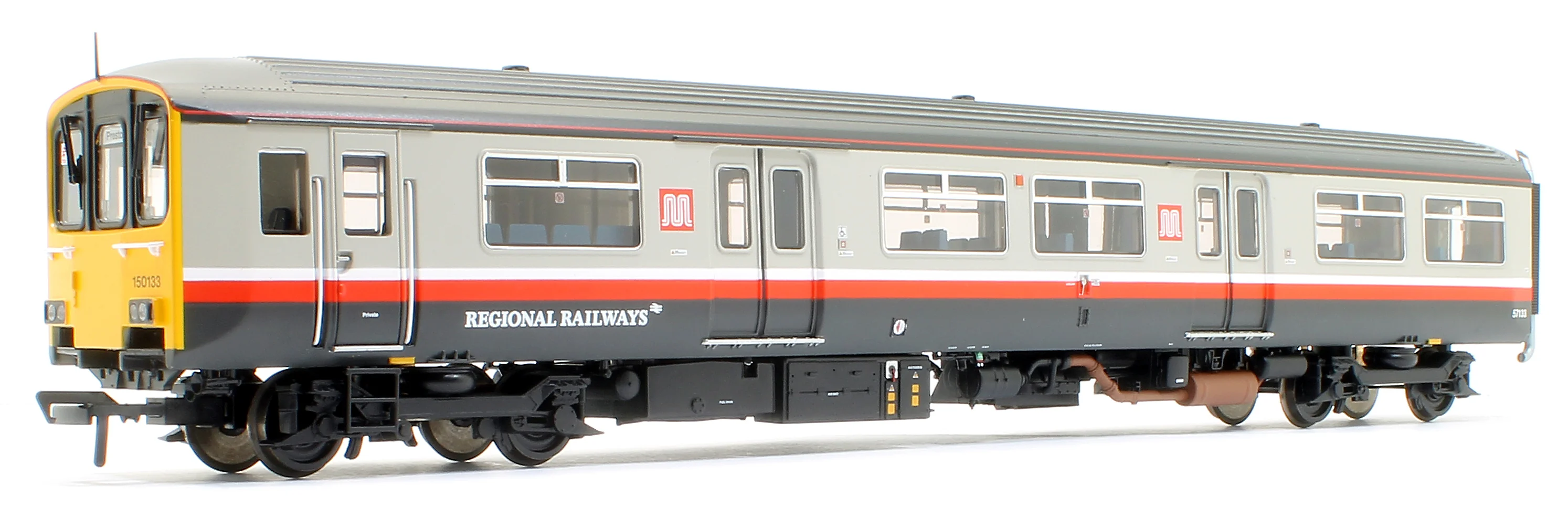 32-930 Class 150/1 2-Car DMU 150133 BR GMPTE (Regional Railways) - Image 2