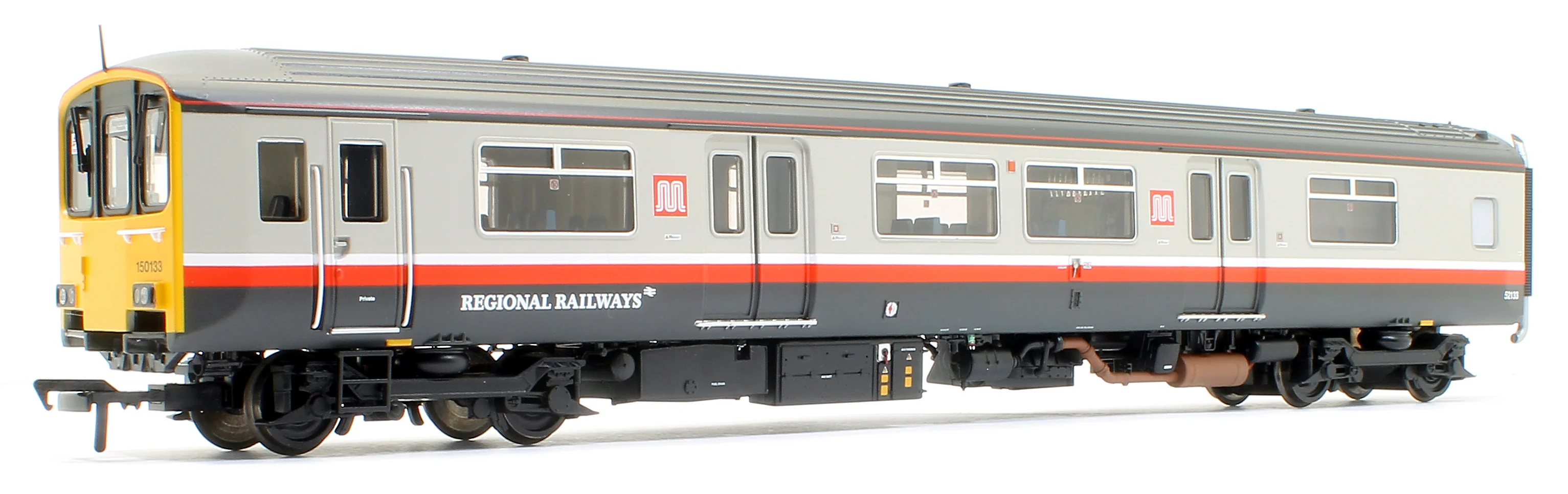 32-930SR Class 150/1 2-Car DMU 150133 BR GMPTE (Regional Railways) (DCC Ready) - Image 4