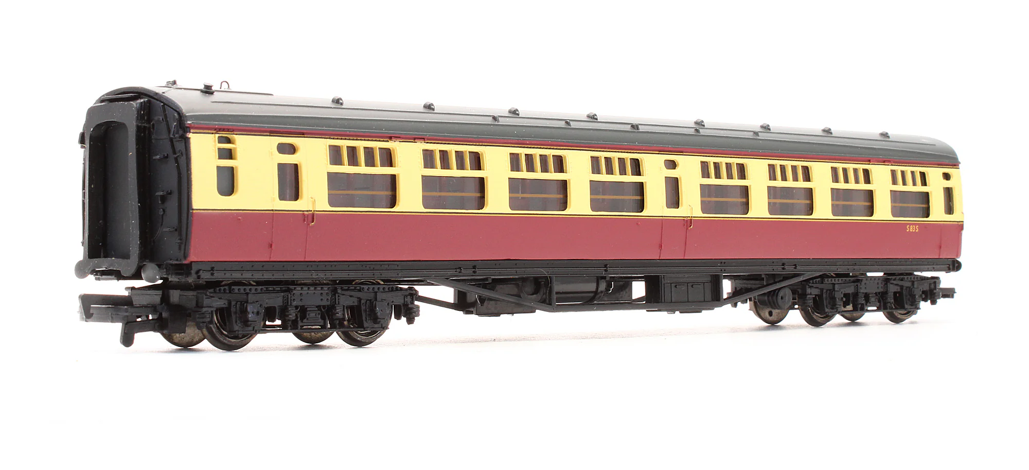 Pre-Owned 34-528 63ft Bulleid Corridor 2nd Coach BR Crimson & Cream 'S83S' - Image 2