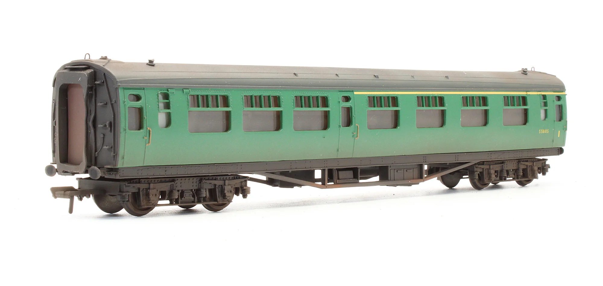 Pre-Owned 34-550B BR Green (Yellow First Line) 63ft Bulleid Corridor Composite Coach 'S5810S' - Custom Weathered