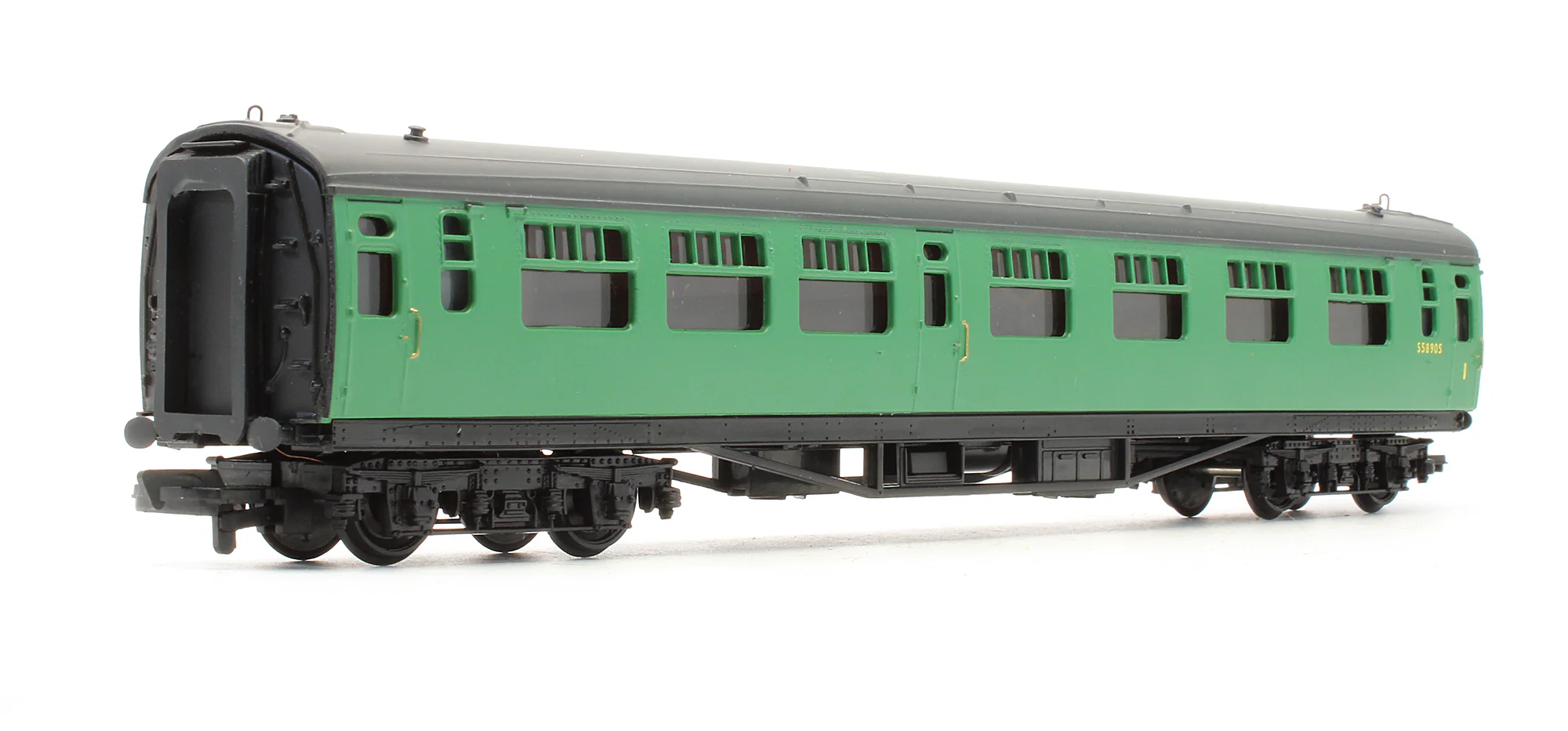 34-551 Pre-Owned BR Malachite Green 63ft Bulleid Corridor Composite Coach 'S5890S' - Image 2