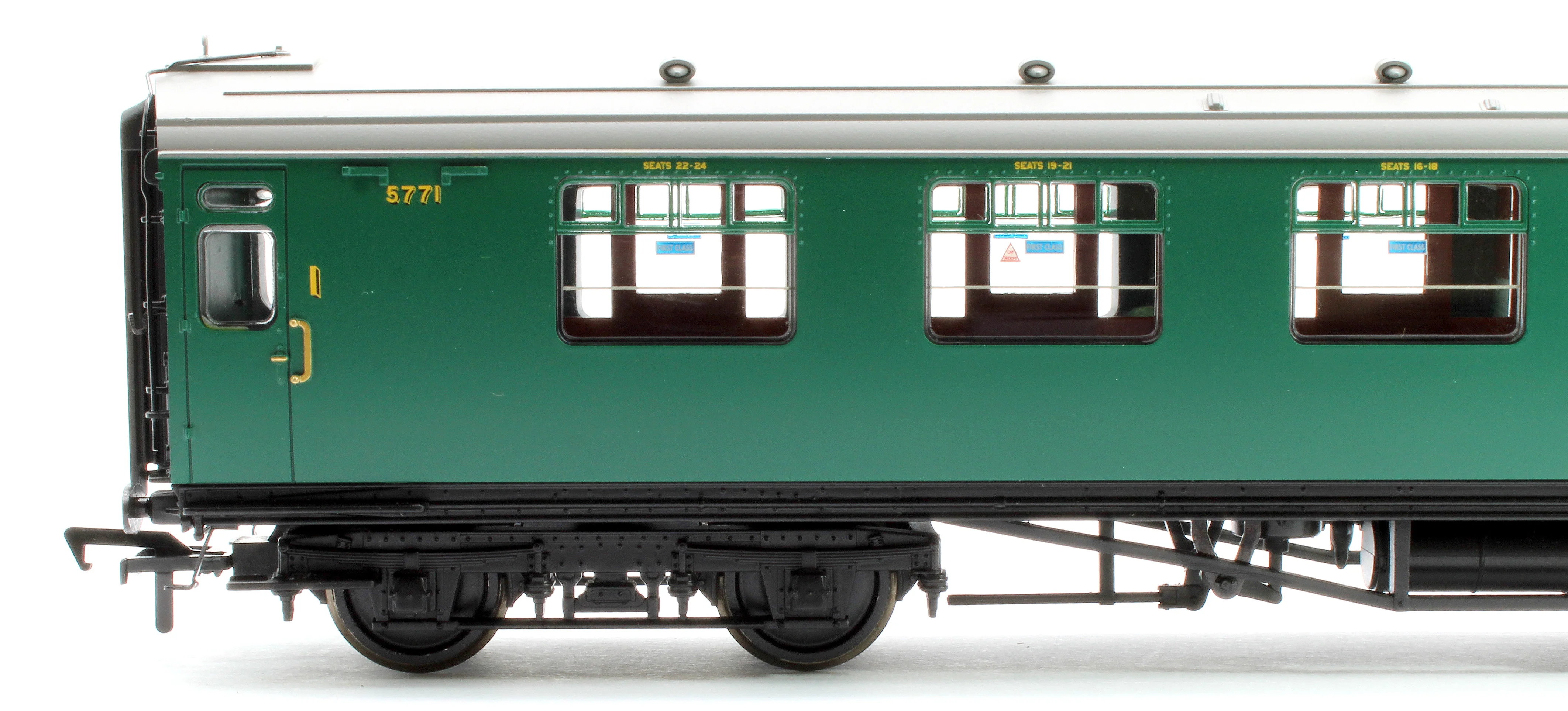 34-750 SR Bulleid Composite Corridor 10'' Vents SR Malachite Green No.5771 - Image 4