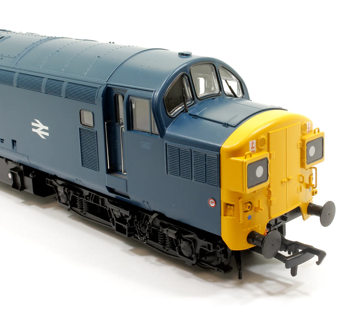 35-301 Class 37/0 Split Headcode 37034 BR Blue Diesel Locomotive - Image 9