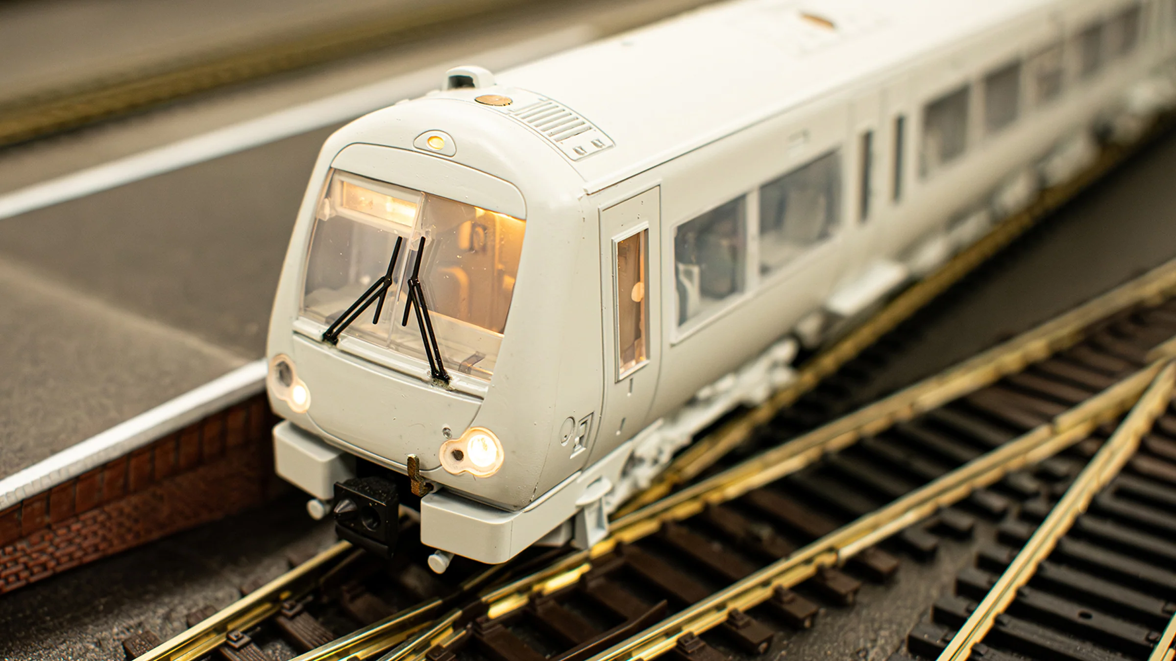 35-580SF Class 171/7 2-Car DMU 171727 Southern (GTR) - DCC Sound - Image 6