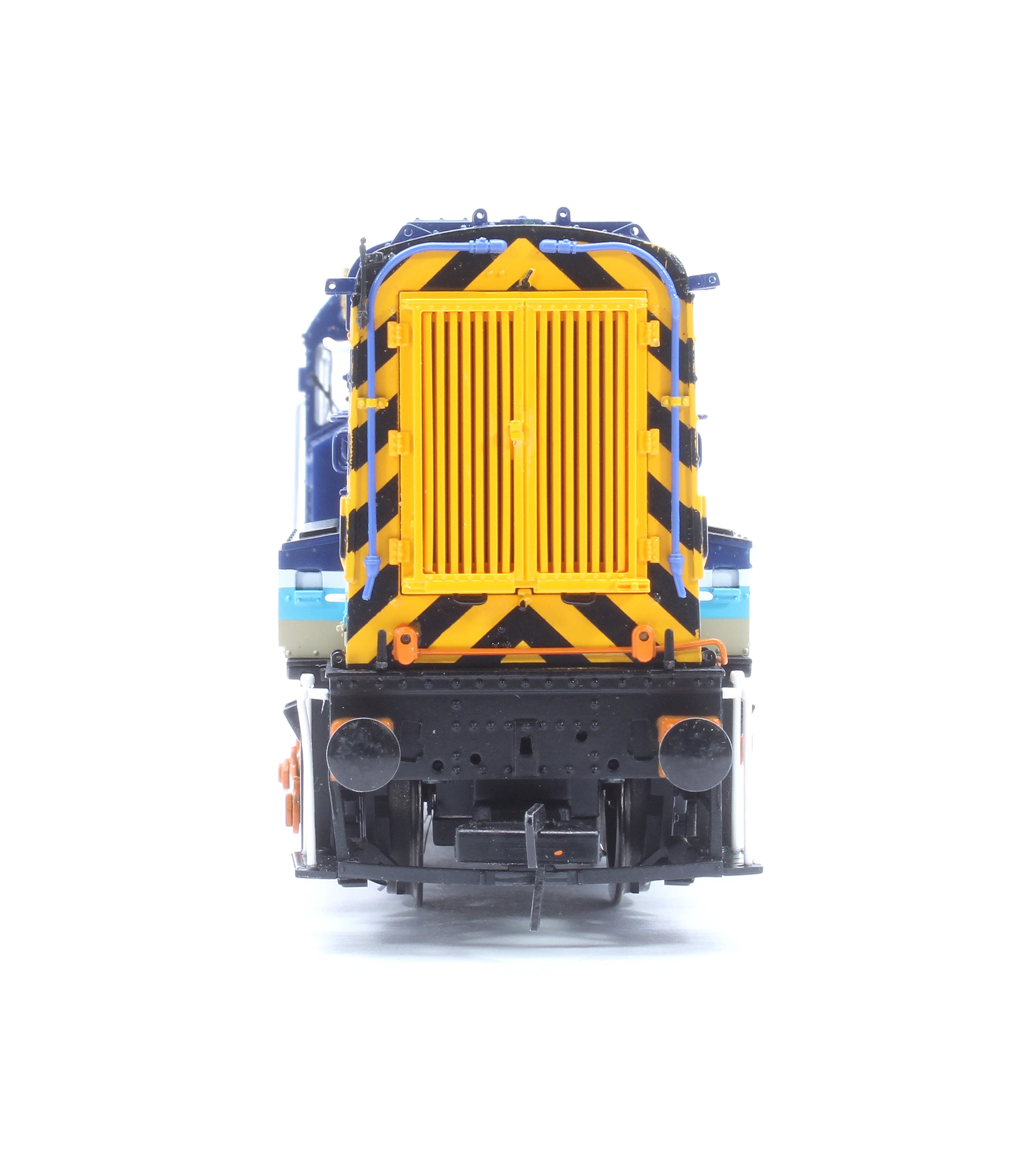 35-910 Class 08 08761 BR Provincial Diesel Locomotive - Image 5