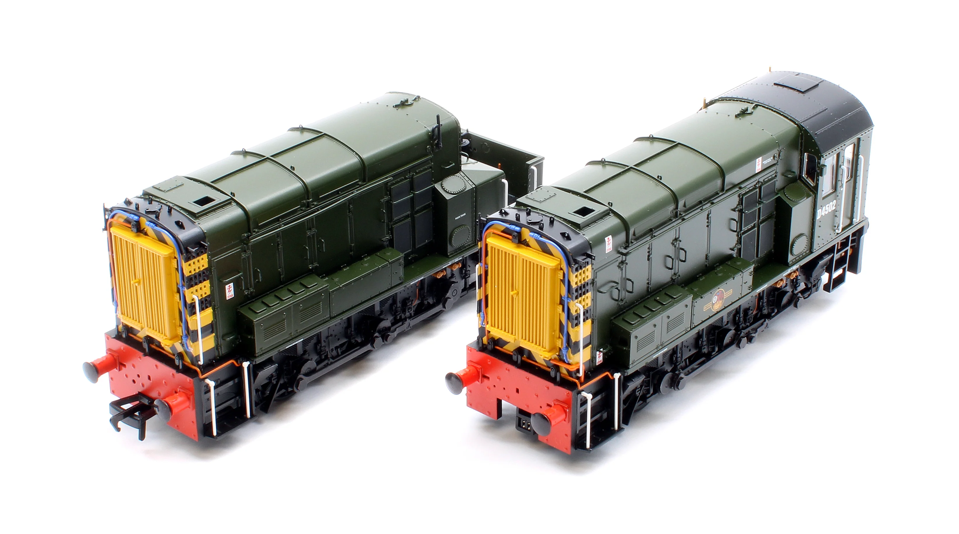35-945 Class 13 D4502 BR Green (Wasp Stripes) Diesel Locomotive - Image 8