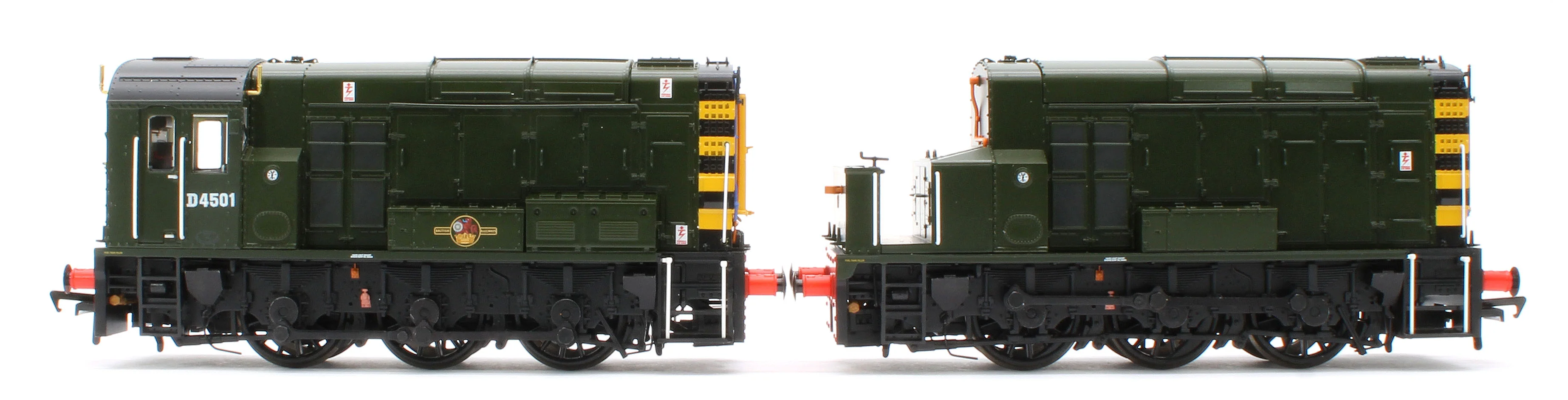 35-945-D4501 Bespoke Class 13 D4501 BR Green (Wasp Stripes) Diesel Locomotive - Renumbered - Image 5