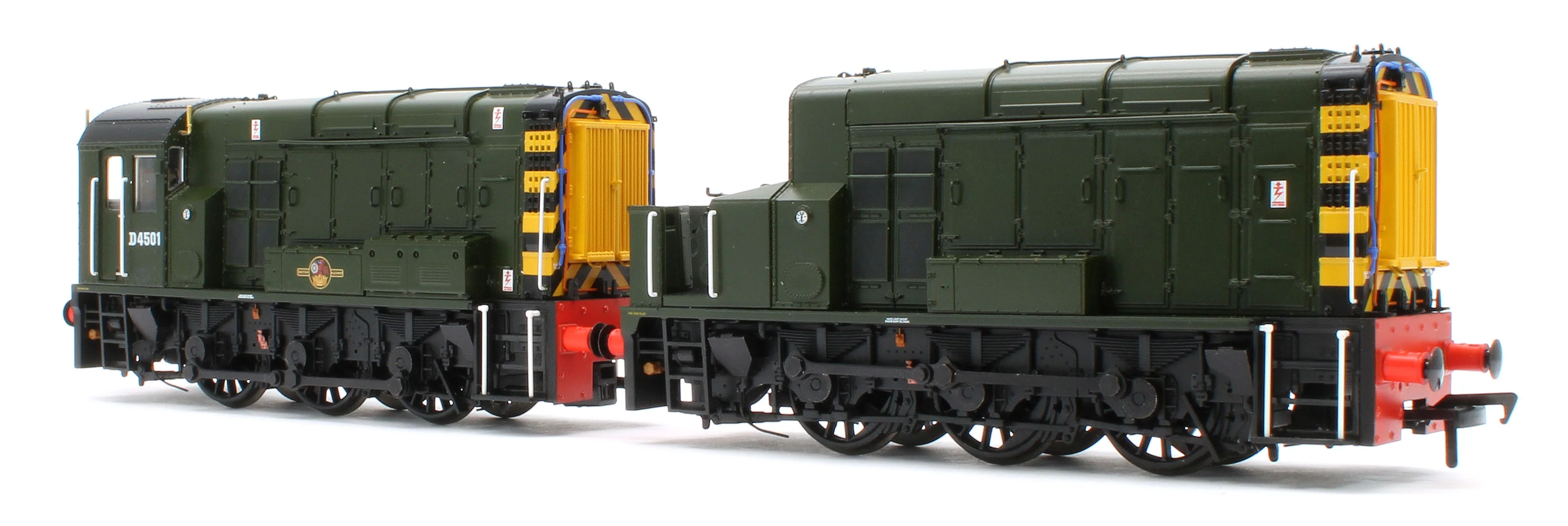 35-945-D4501 Bespoke Class 13 D4501 BR Green (Wasp Stripes) Diesel Locomotive - Renumbered - Image 6