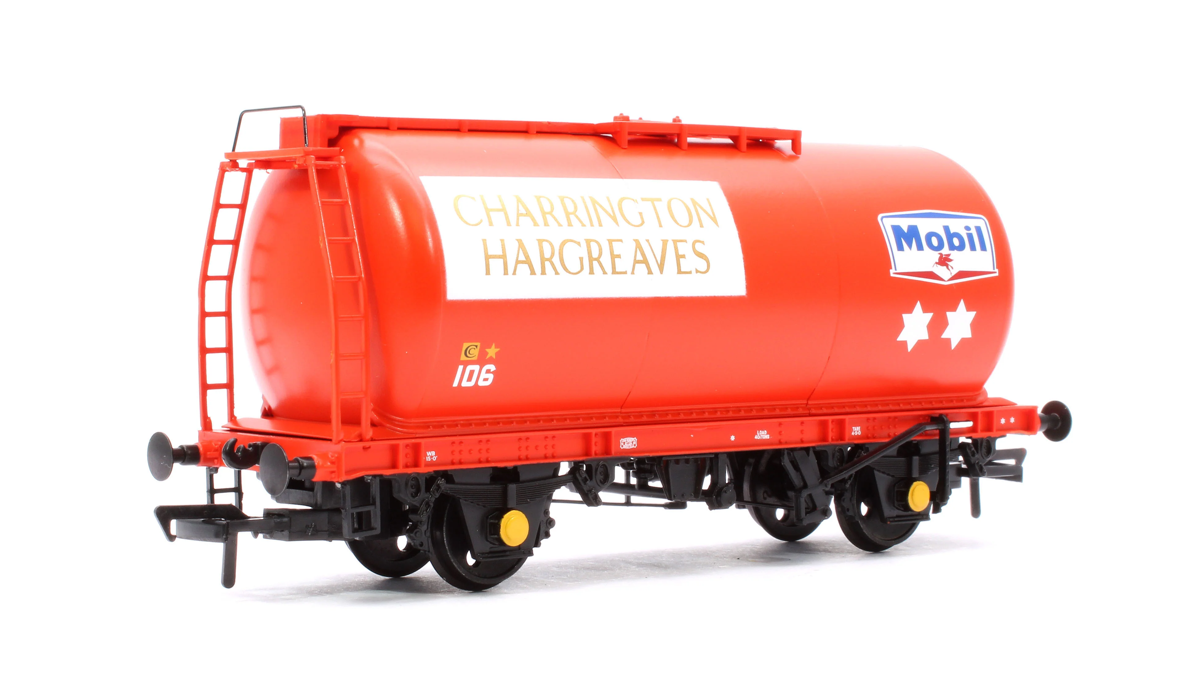 37-592 BR 45T TTA Tank Wagon 'Charrington Hargreaves/Mobil' Red No.106 - Image 3