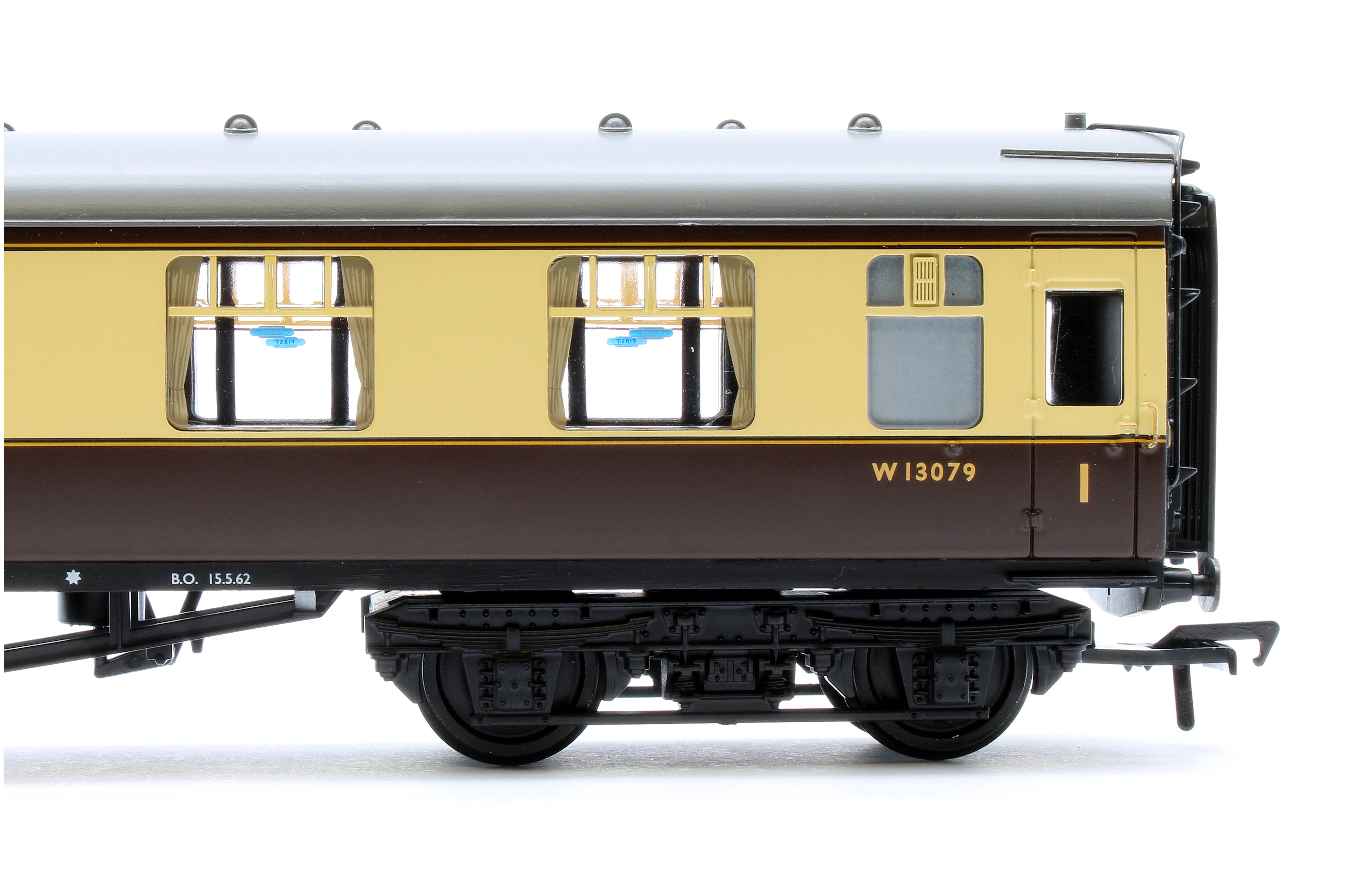 39-154DPF BR Mk1 FK First Corridor BR (WR) Chocolate & Cream W13079 - Fitted Passengers - Image 4