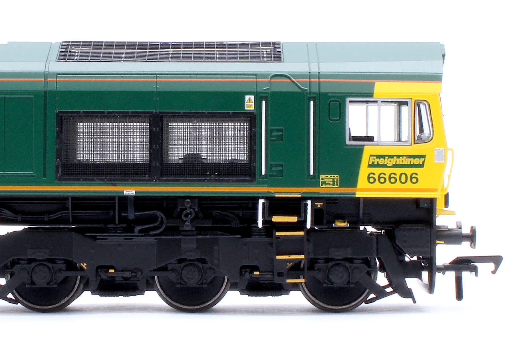50-002 Class 66/6 66606 Freightliner Green Diesel Locomotive - Image 8