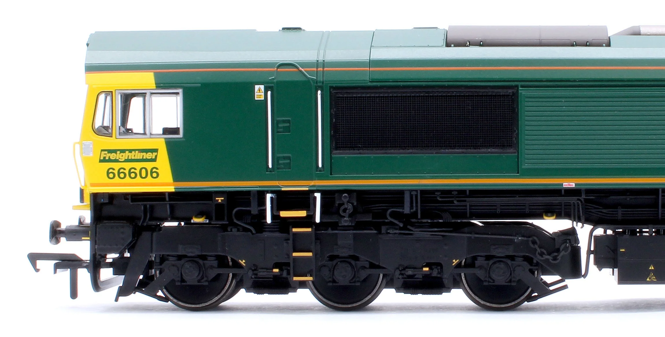 Pre-Owned 50-002 Class 66/6 66606 Freightliner Green Diesel Locomotive - DCC Sound - Image 6