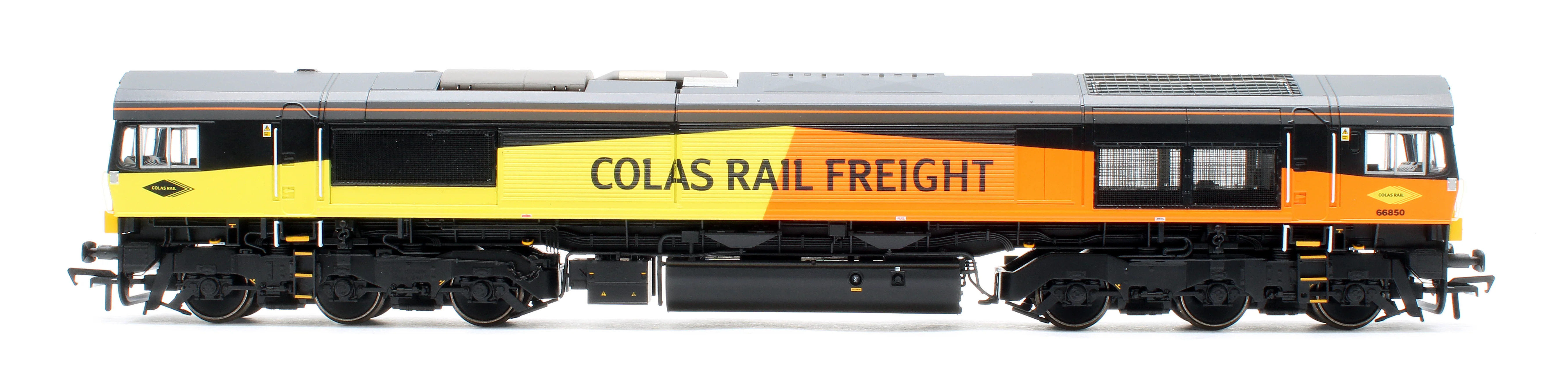 50-004ASF Class 66/8 66850 'David Maidment OBE' Colas Rail Freight Diesel Locomotive - DCC Sound - Image 5